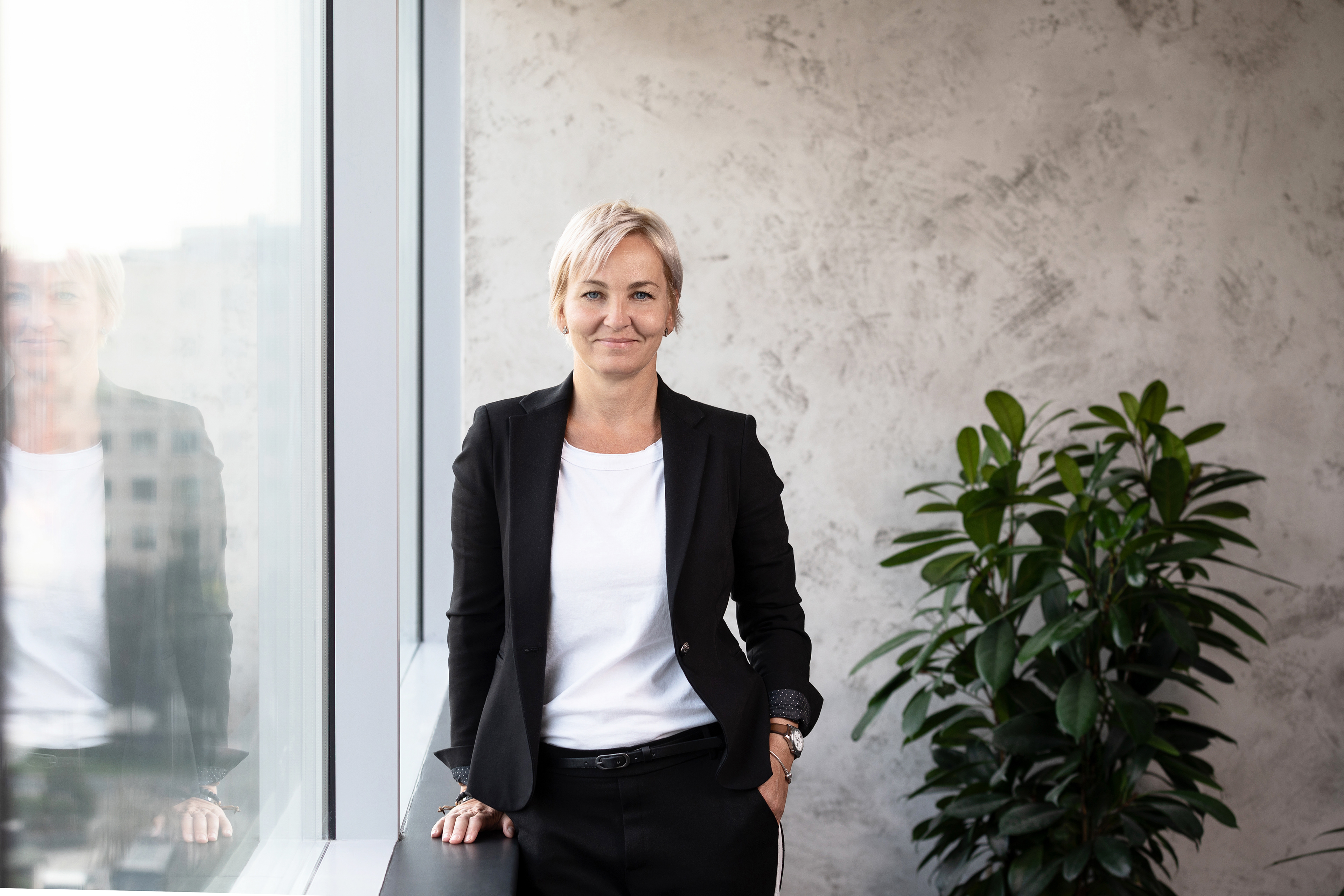KPMG, staff portraits