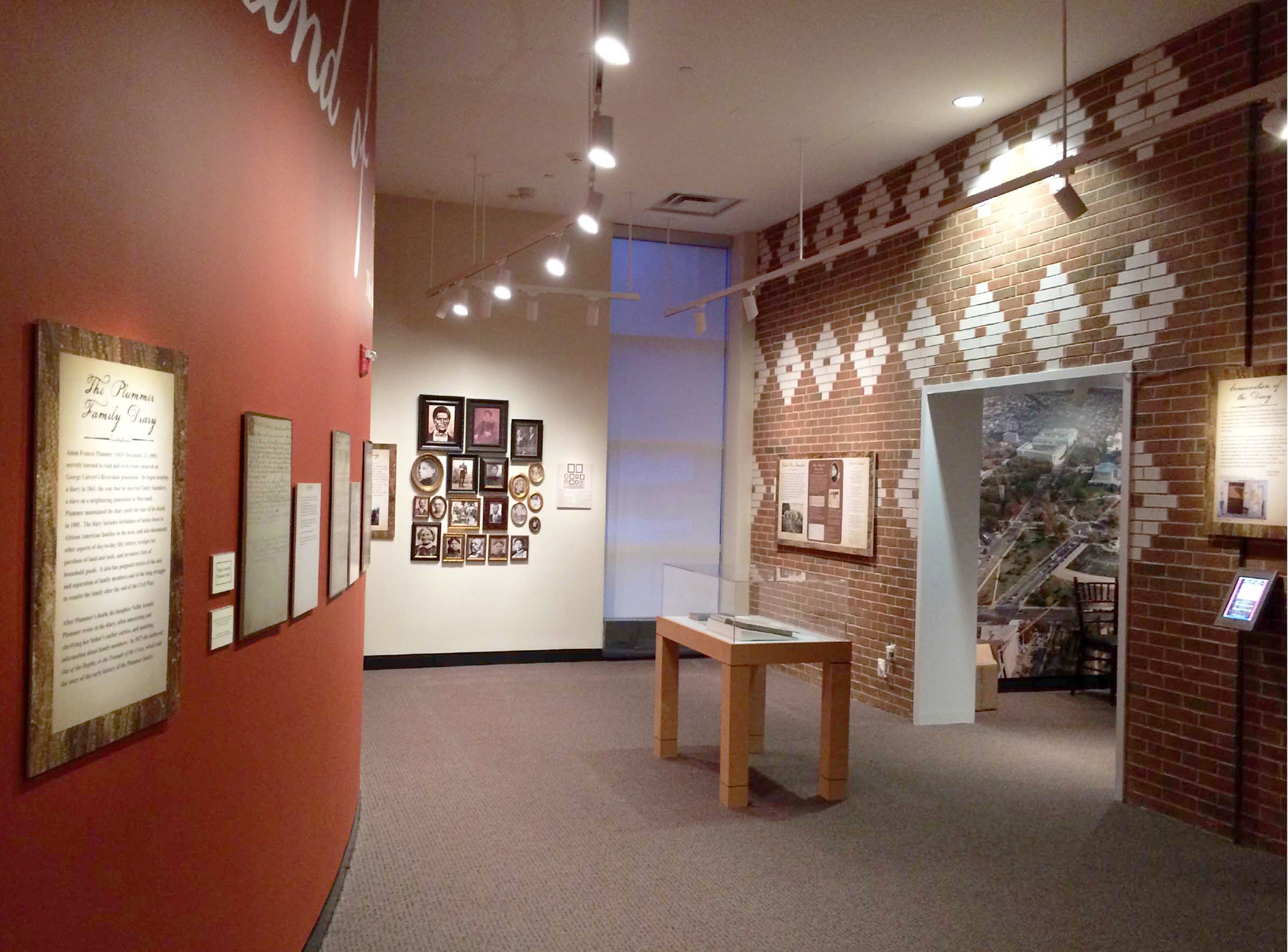 GALLERY PHOTO