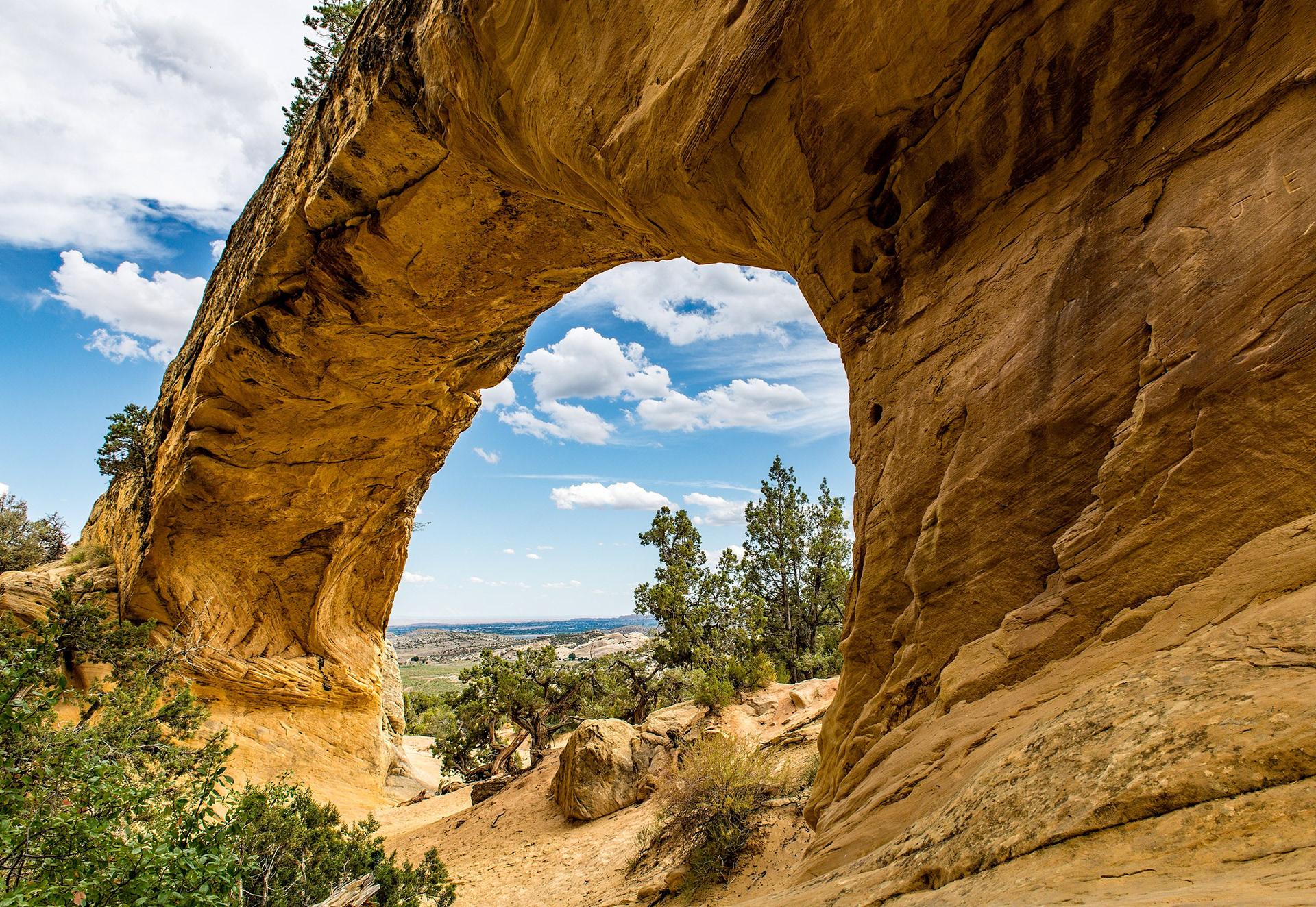 Moonshine Arch, Vernal