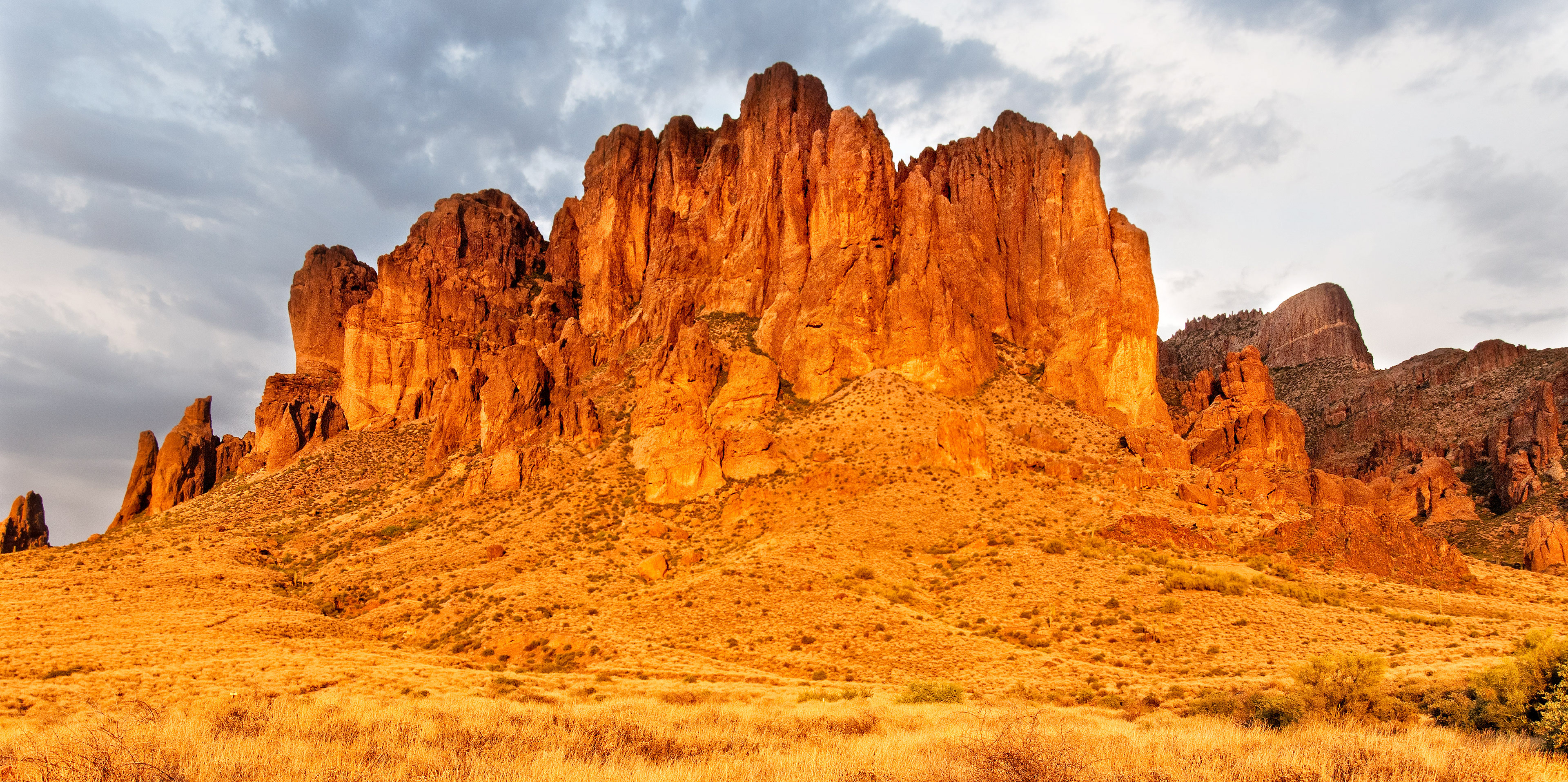 Superstition Mtns at Sunset, Lost Dutchman State Park