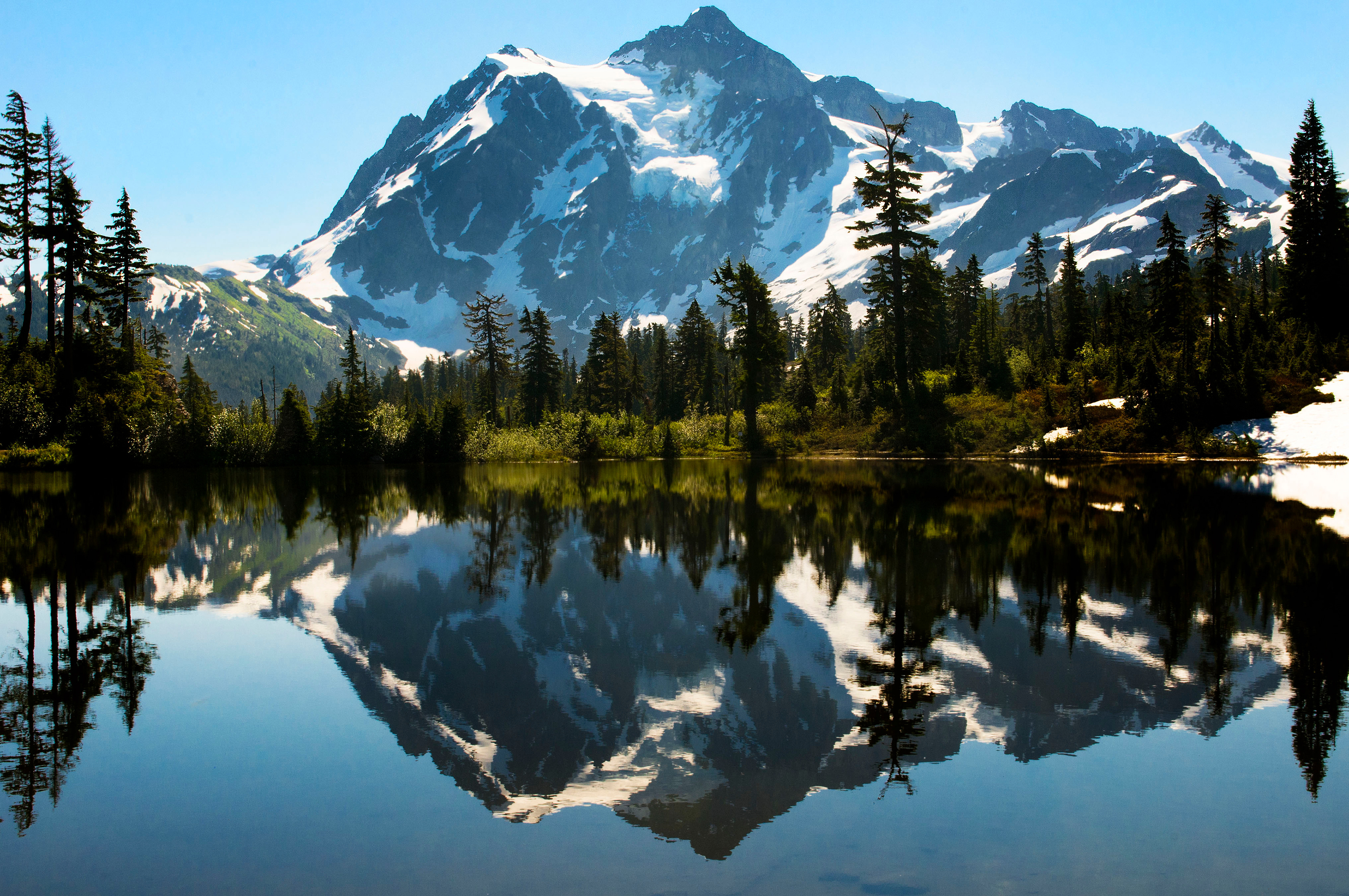 Picture Lake, Mt Shuksan, WA