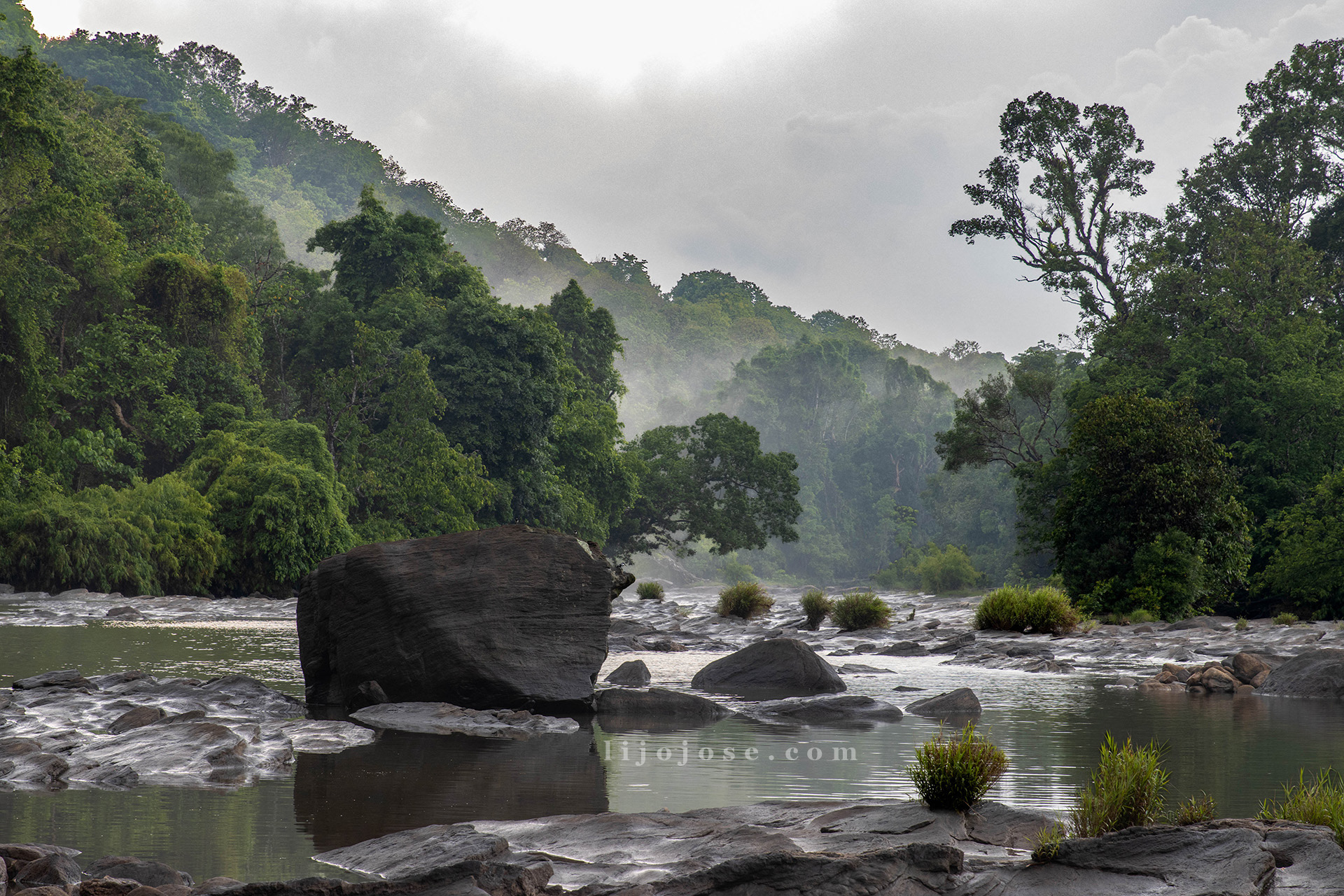 Athirappilly’s Quiet Glow at Dusk
