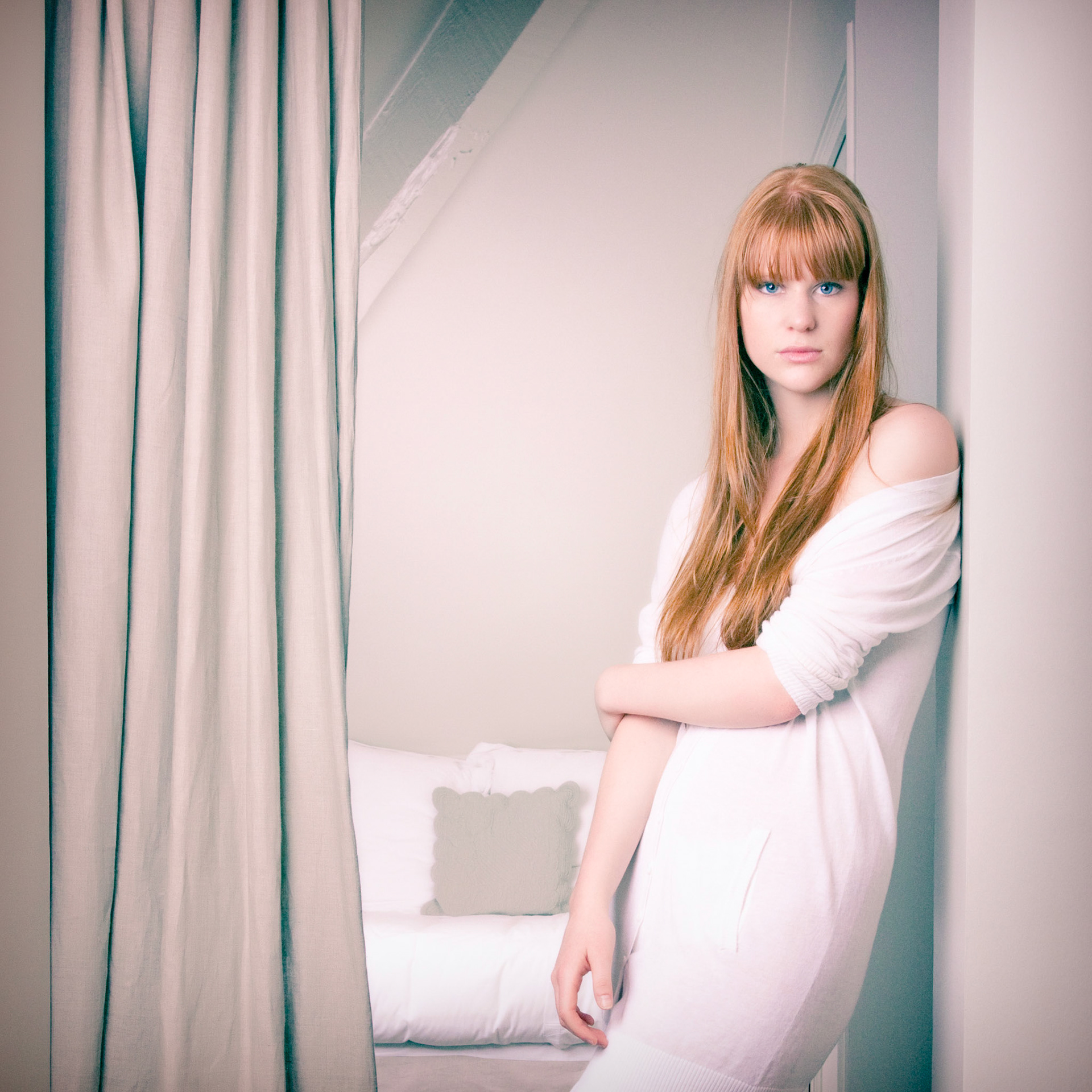 modèle : Marie-Astrid http://www.maryastrid.book.fr / Makeup : Charley Collier http://www.charleycollier.com
