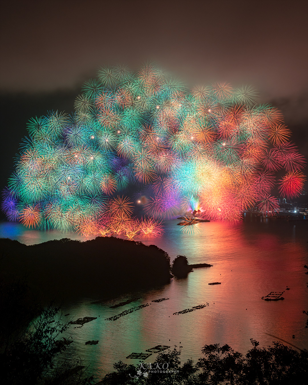 「入江に煌めく千輪花火」2019新春ソニーストア名古屋フォトコンテスト入賞