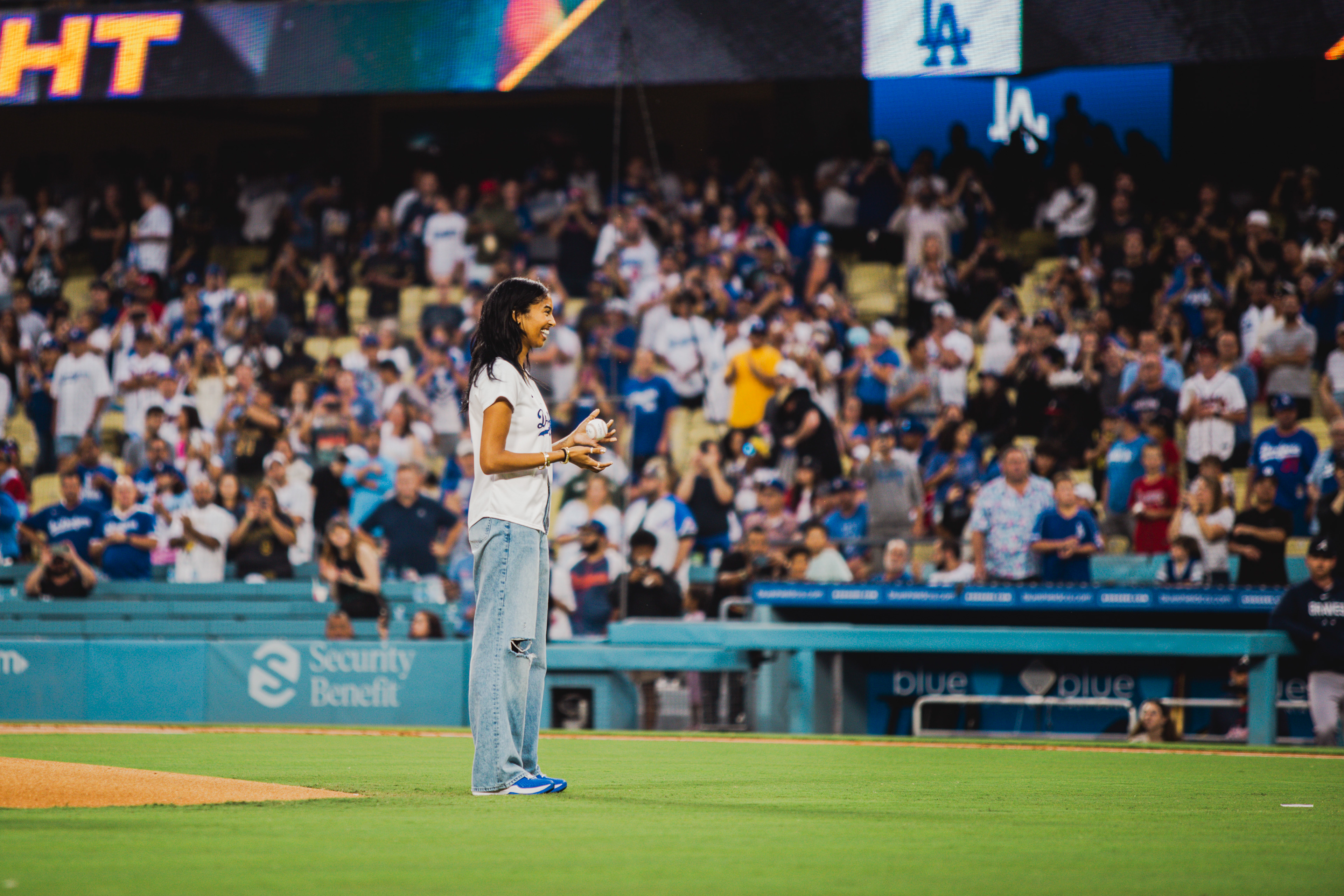 Natalia Bryant throwing the first pitch at Dodgers Lakers Night