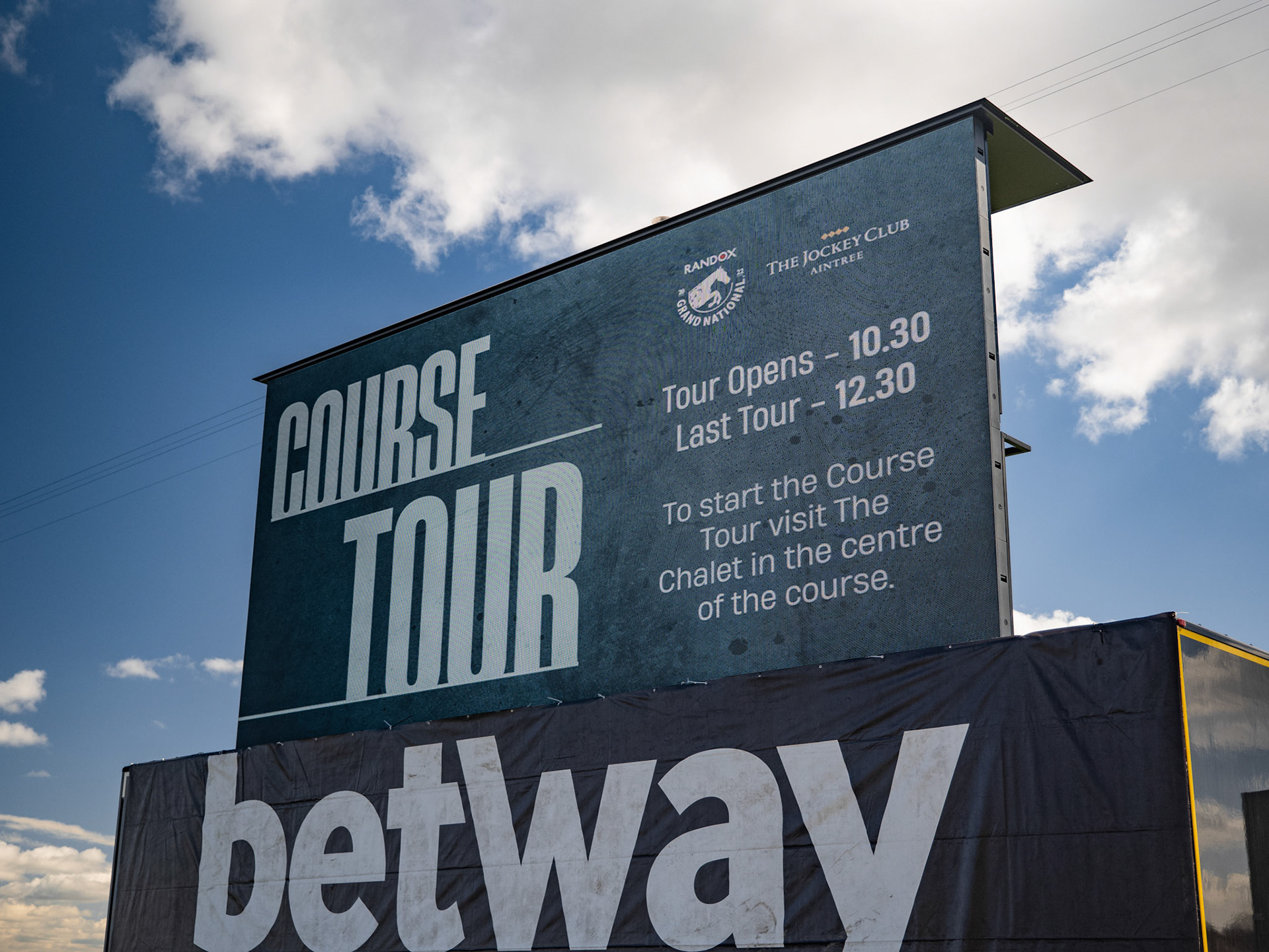 Course Tour Big Screen