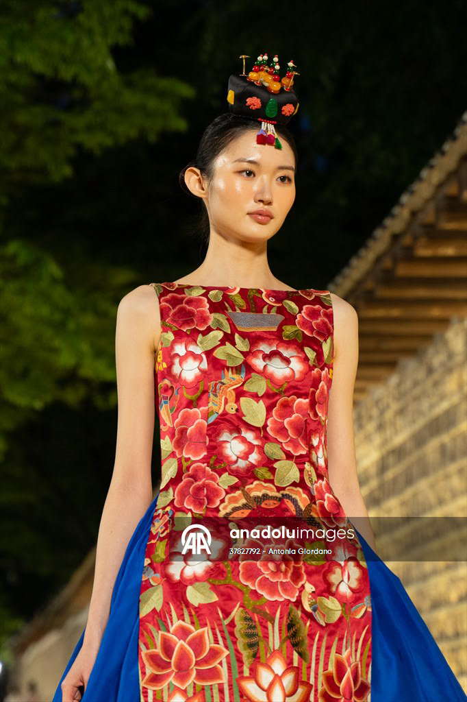 2025 Spring Festa; Spring Fashion Road Show (Hanbok Designers)