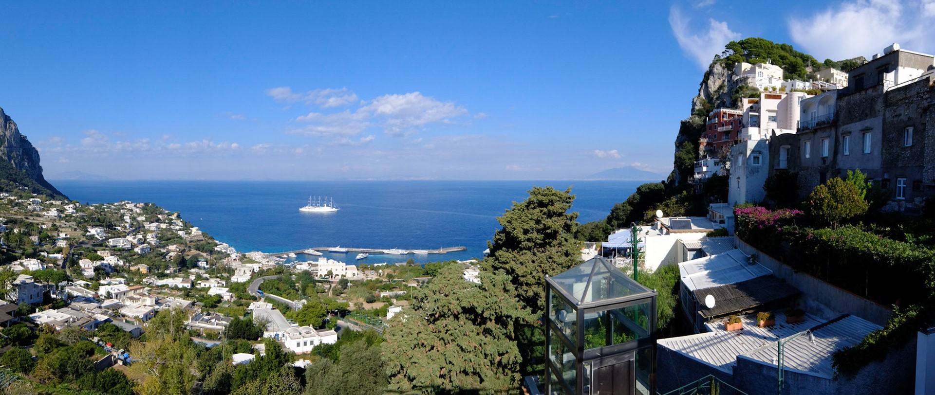 Capri Harbour