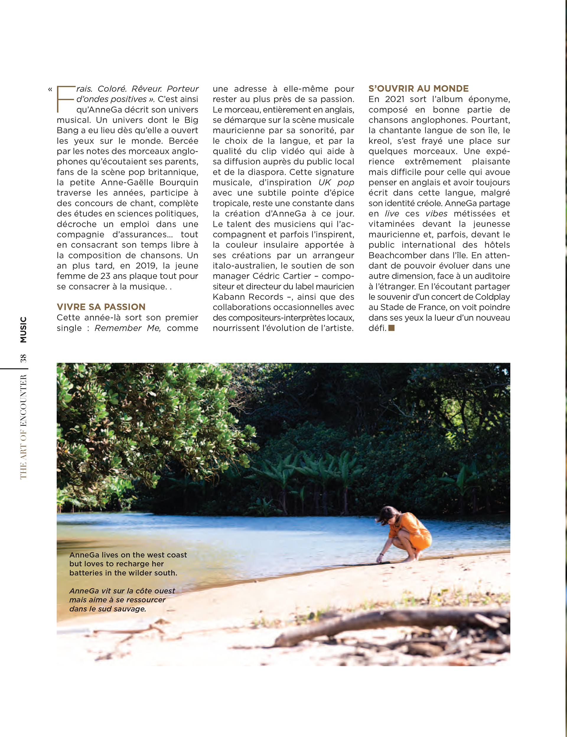 Portrait de la chanteuse AnnGa pour Beachcomber Magazine