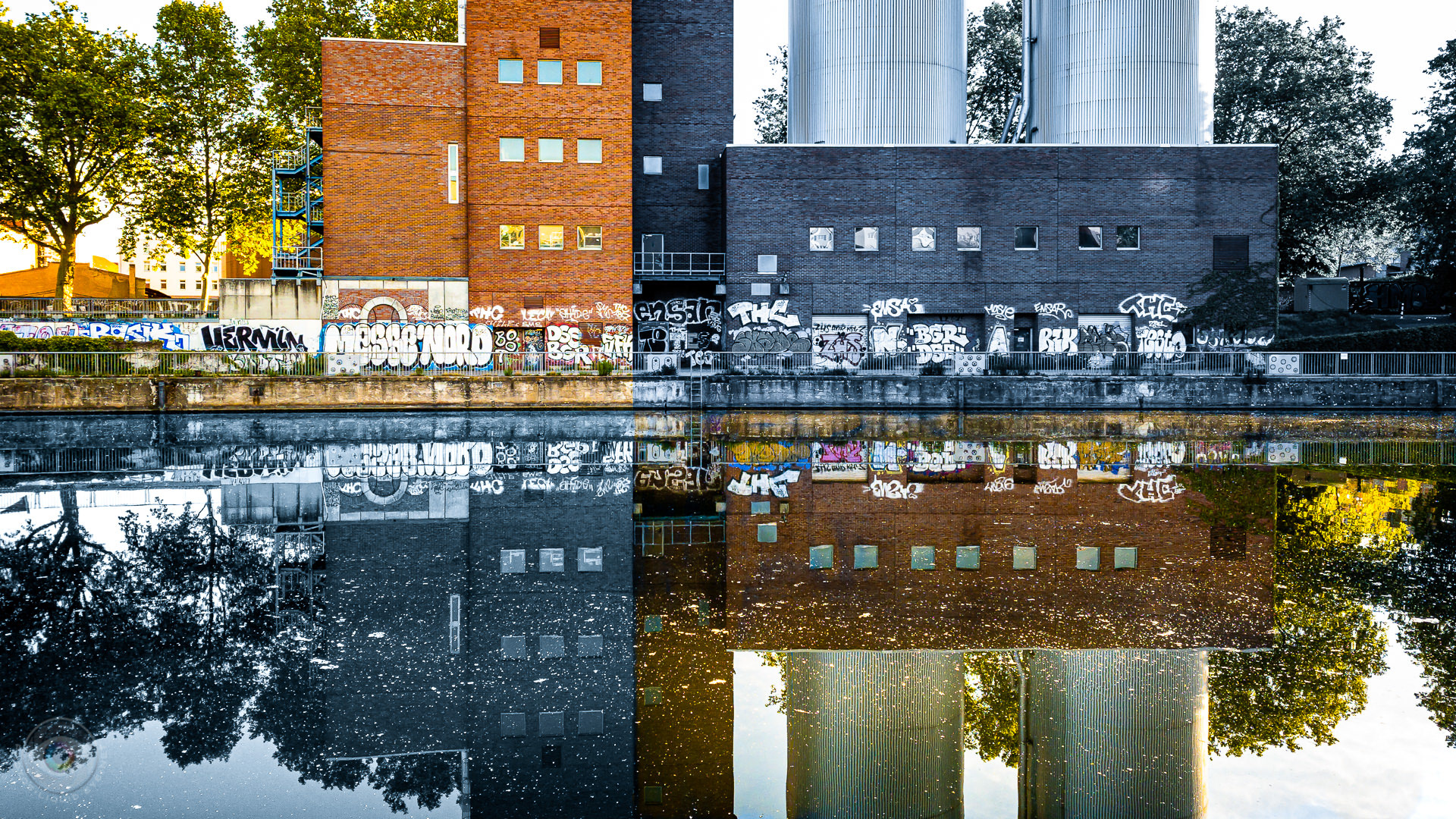 HKW Charlottenburg Day and Night