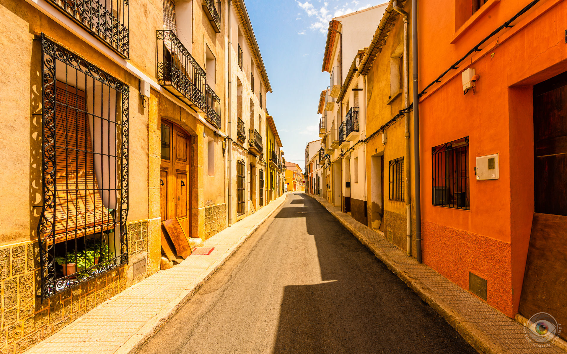 High Noon • Spain