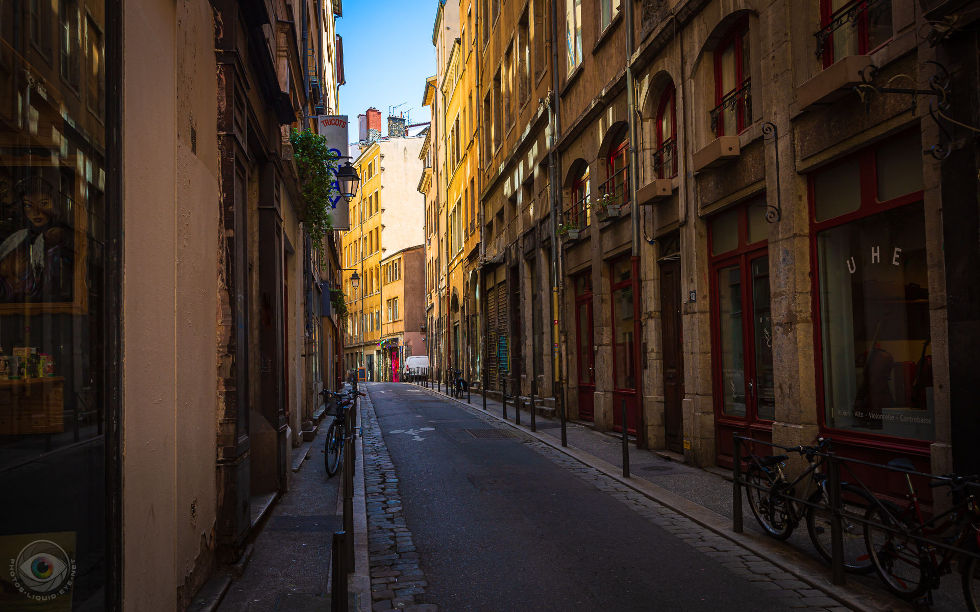 Lyon Alley View