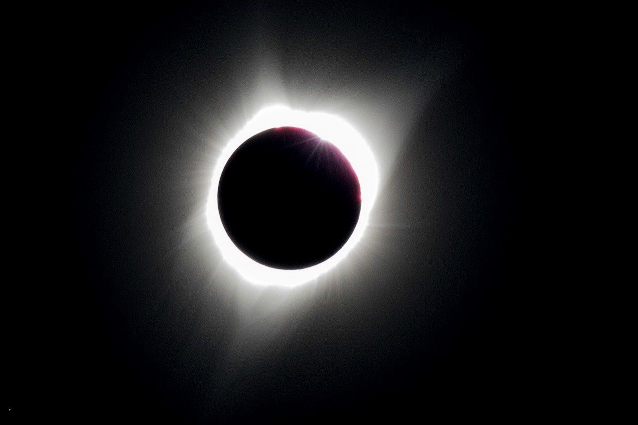 Solar Corona, less overexposed.