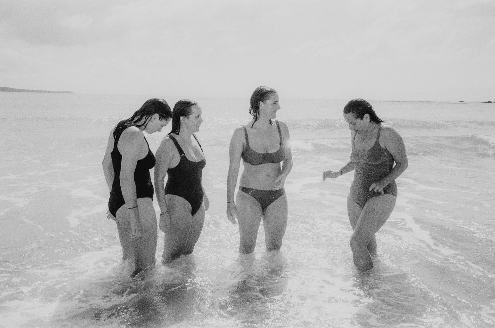 EJ - image of EJ and her sisters