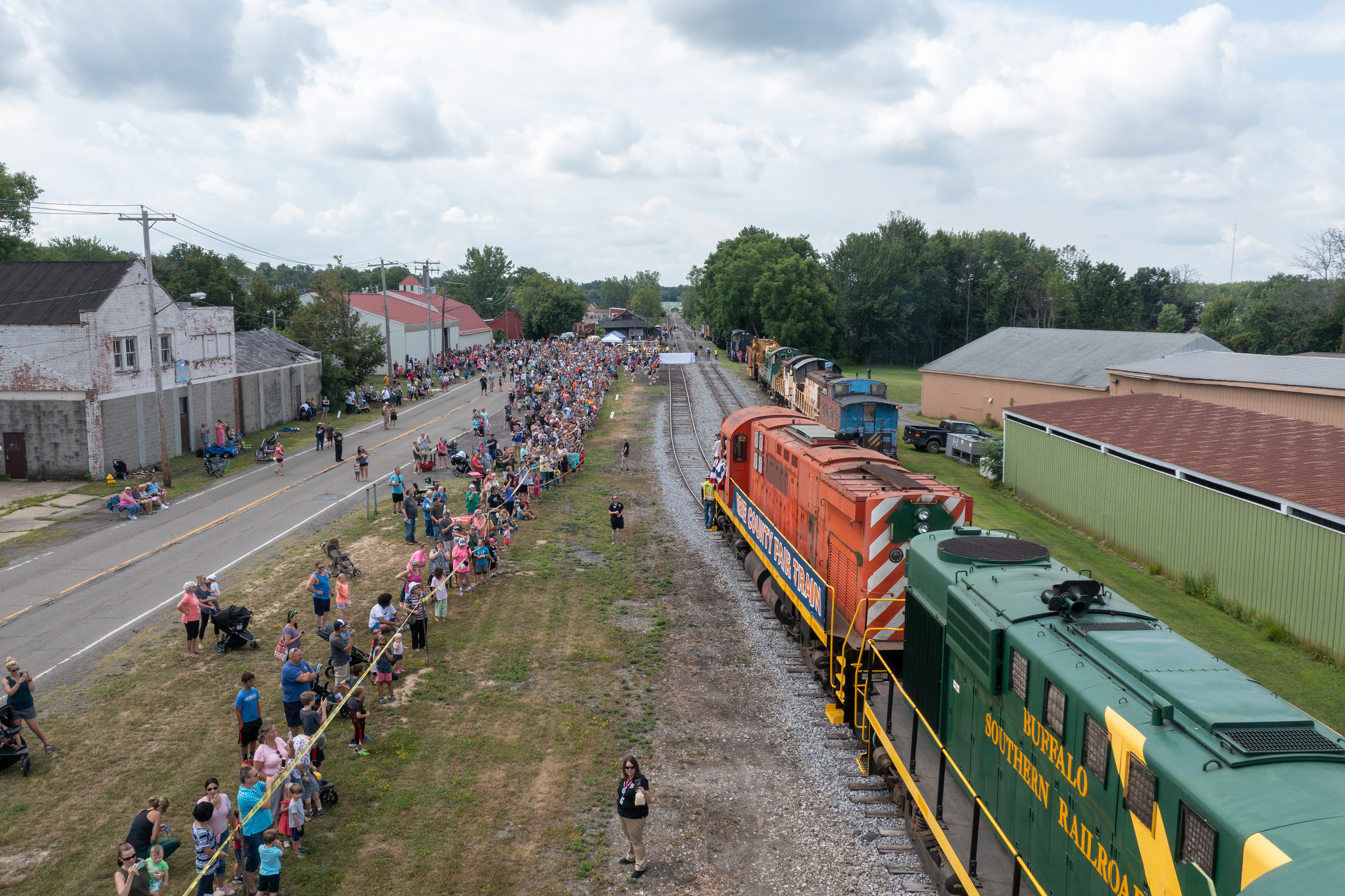 ERIE COUNTY FAIR TRAIN ARRIVING