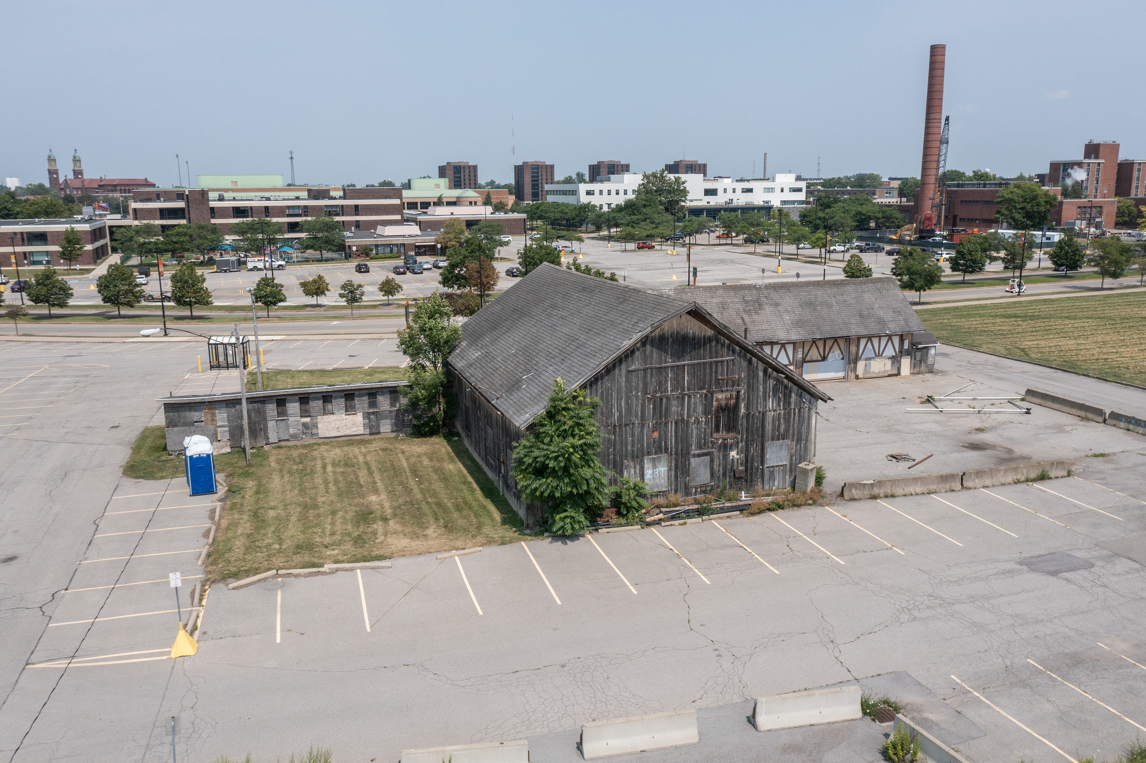 RICHARDSON COMPLEX BARN