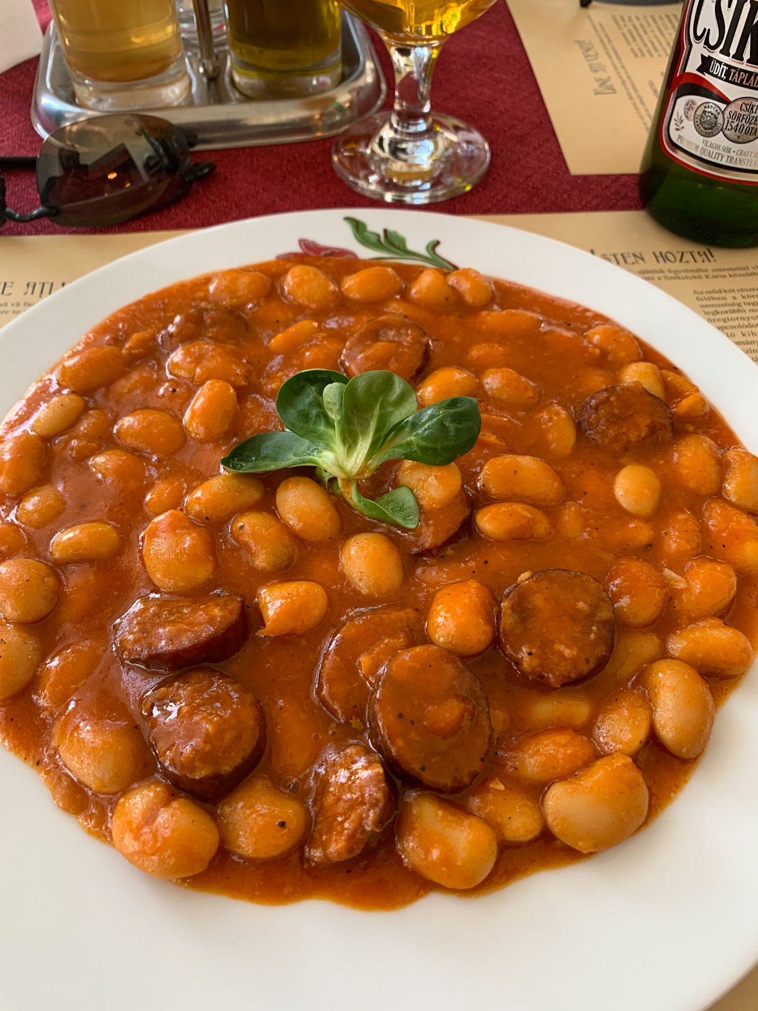Fasole cu carnati afumati/ Beans with smoked pork