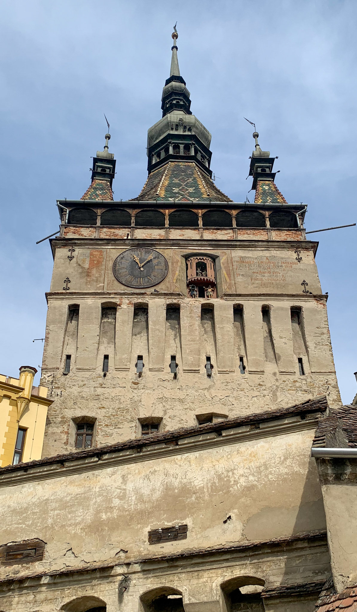 The clock tower also has four towers indicating the state could execute death sentences