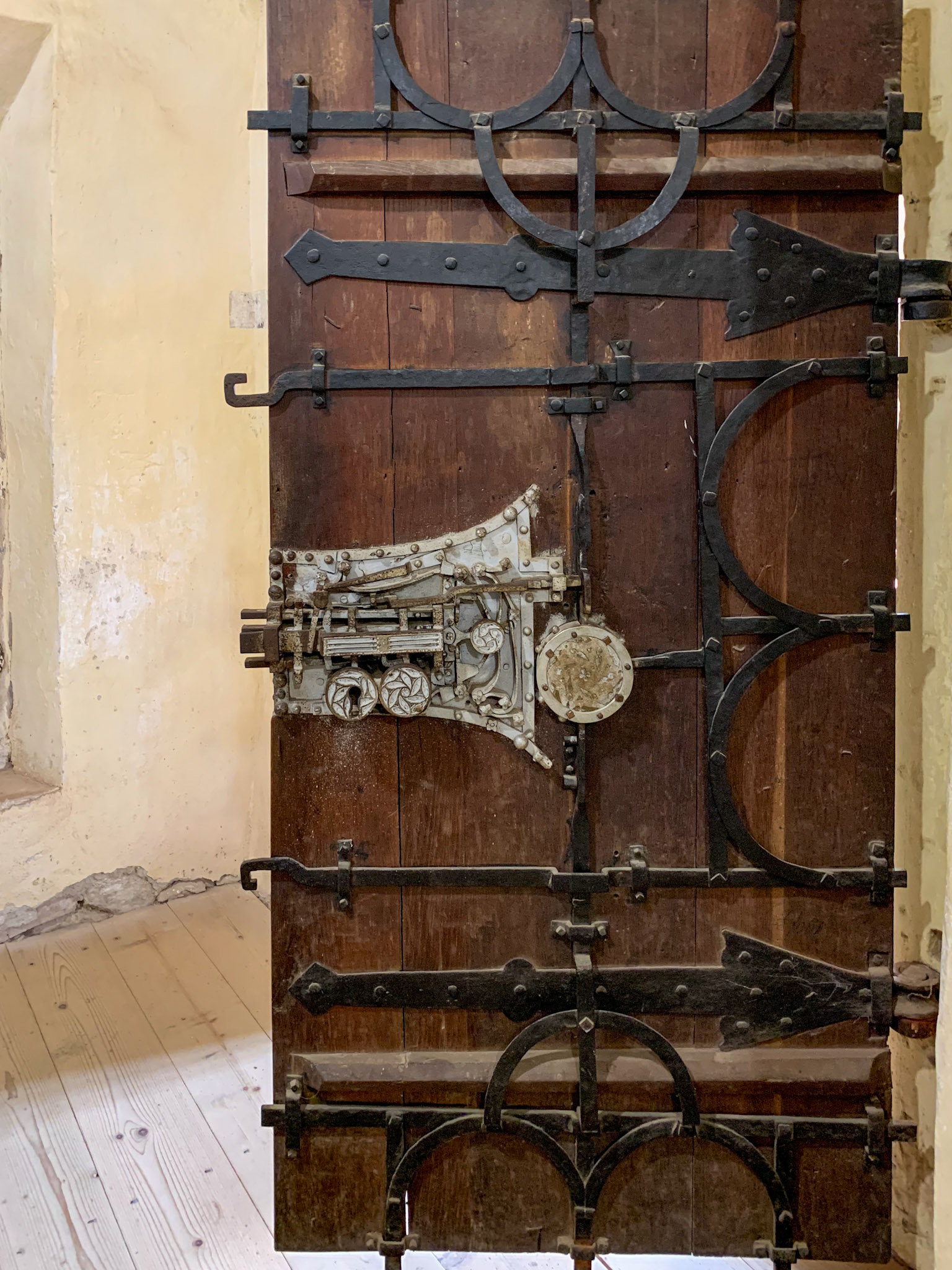 The elaborate lock locks the door in 19 different points