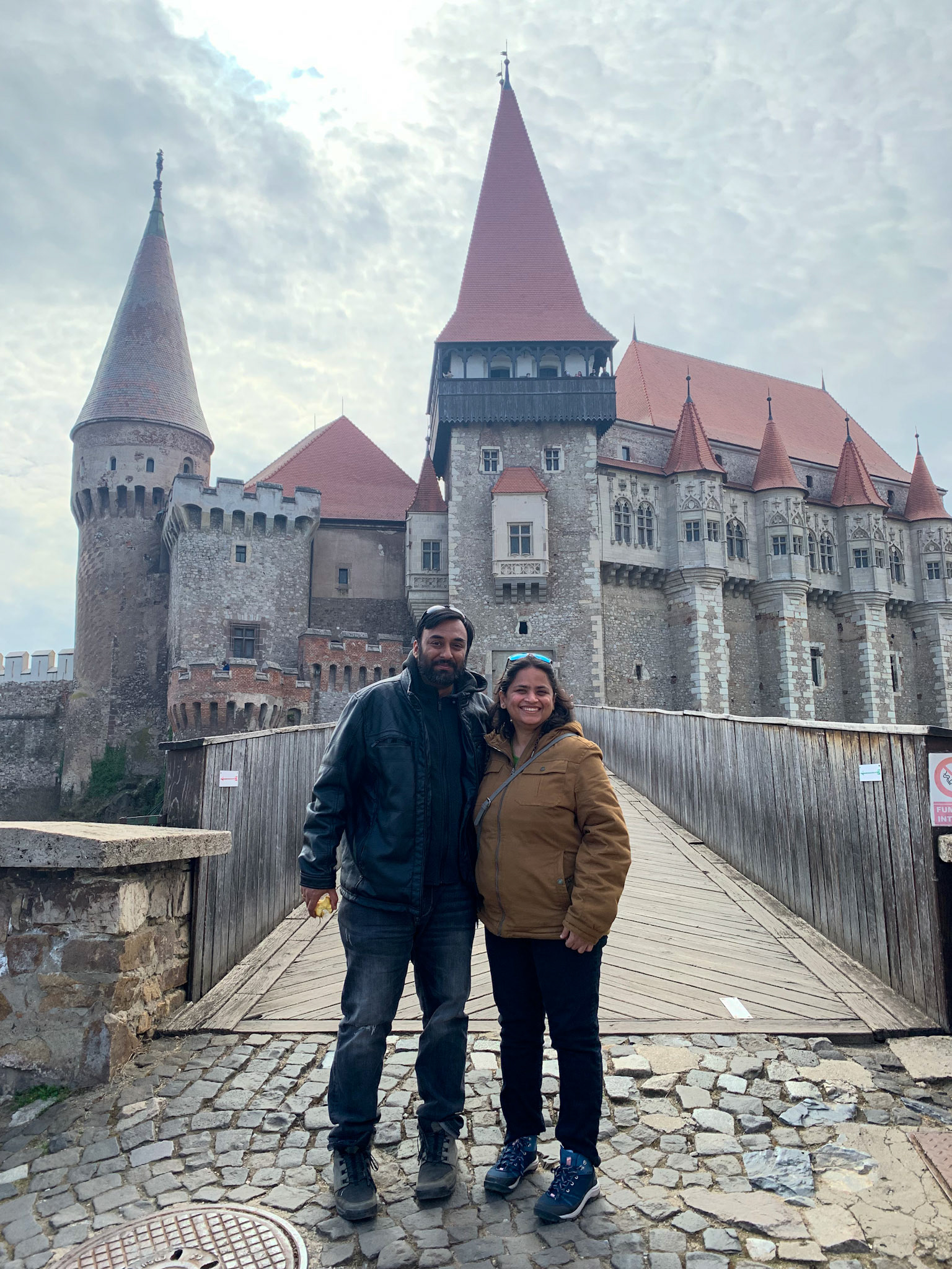 ... and yes, that is an apple in my hand (courtesy Florin)