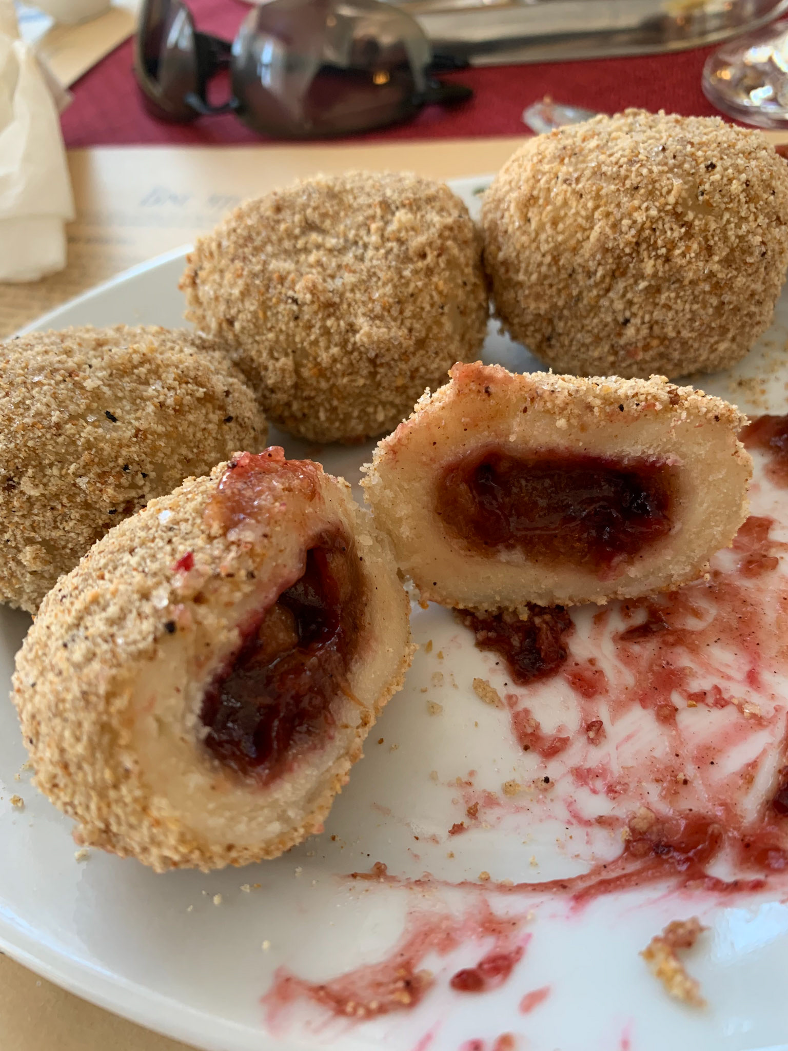 Gomboti cu prune / plum dumplings