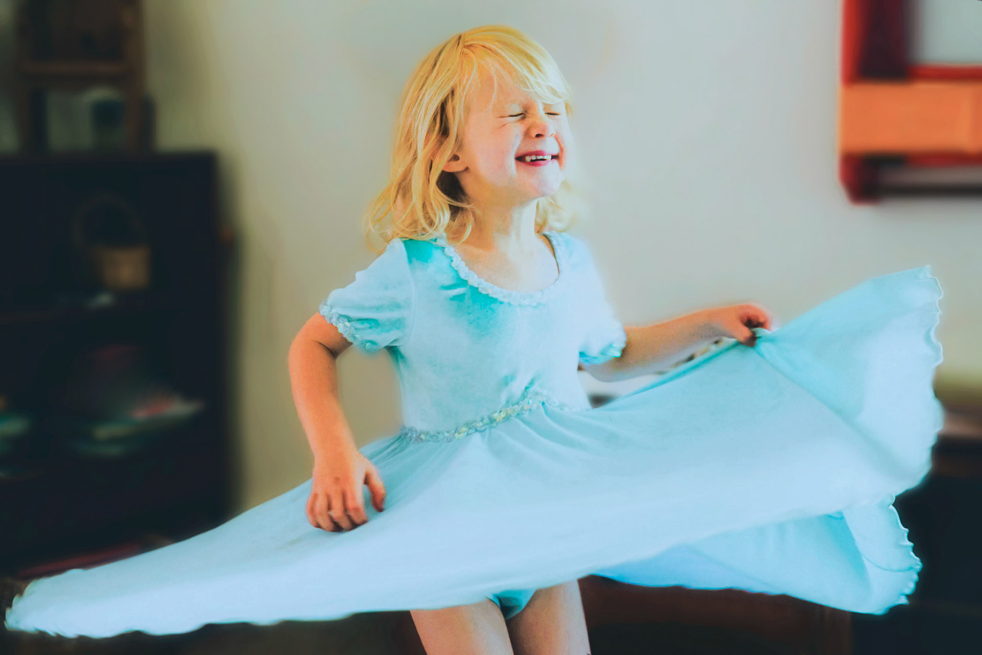 Joy in Motion | Using action-tracking to freeze the fluid energy of a playful, spinning moment.