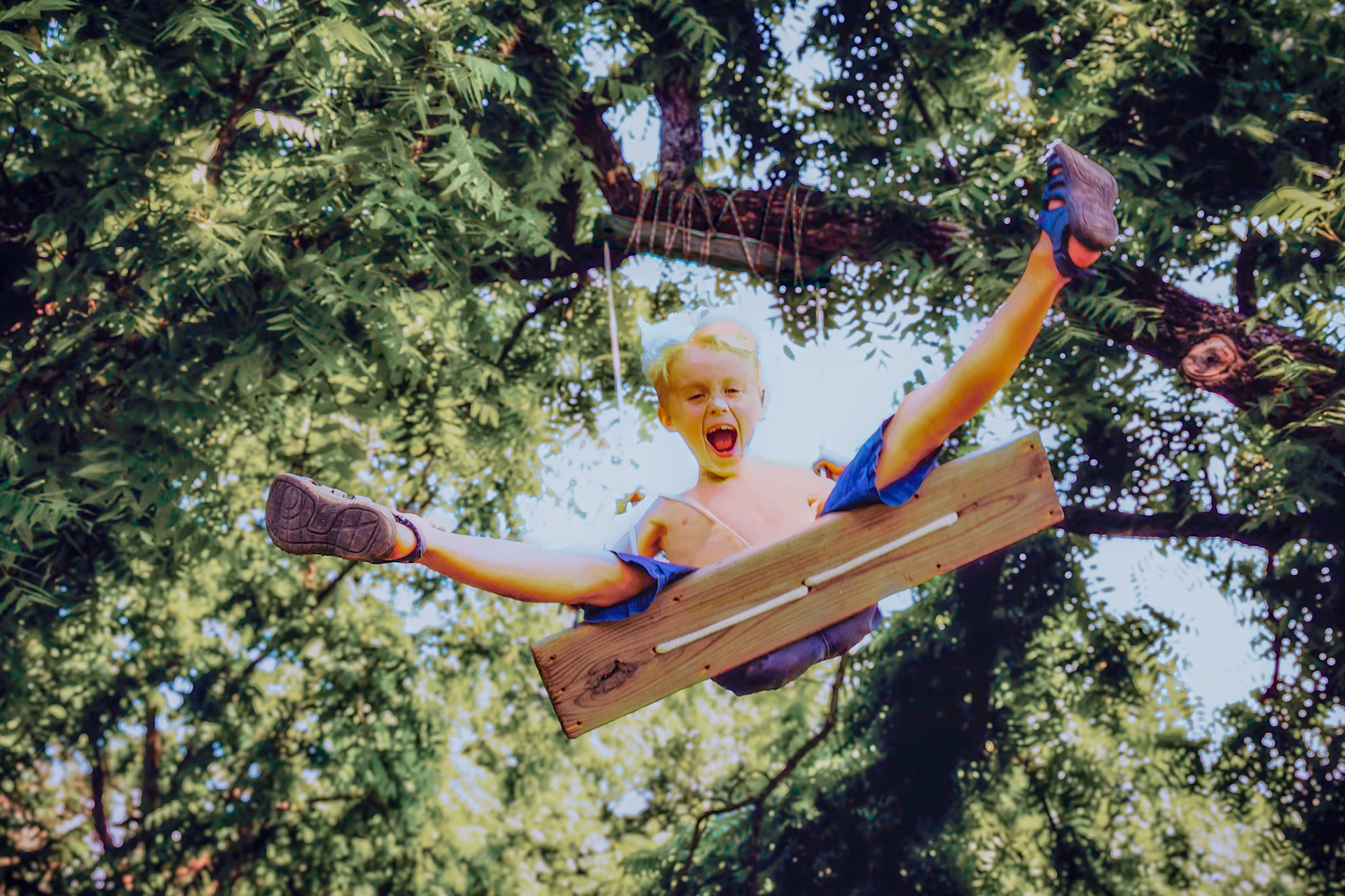 The Pendulum | High-shutter speed precision used to capture a fleeting moment of unscripted play.