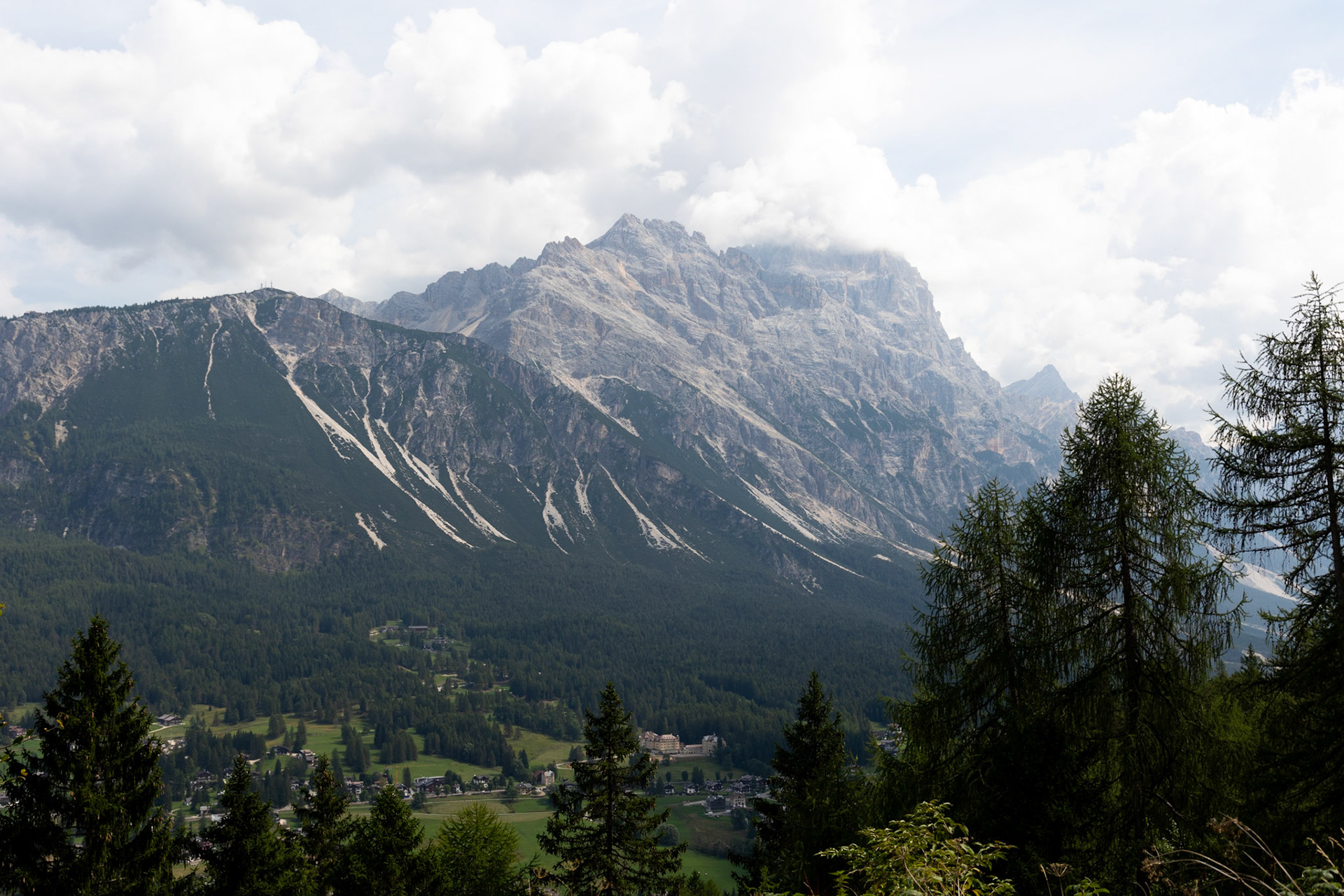 Mountains leading to Cortina d'Amprezzo