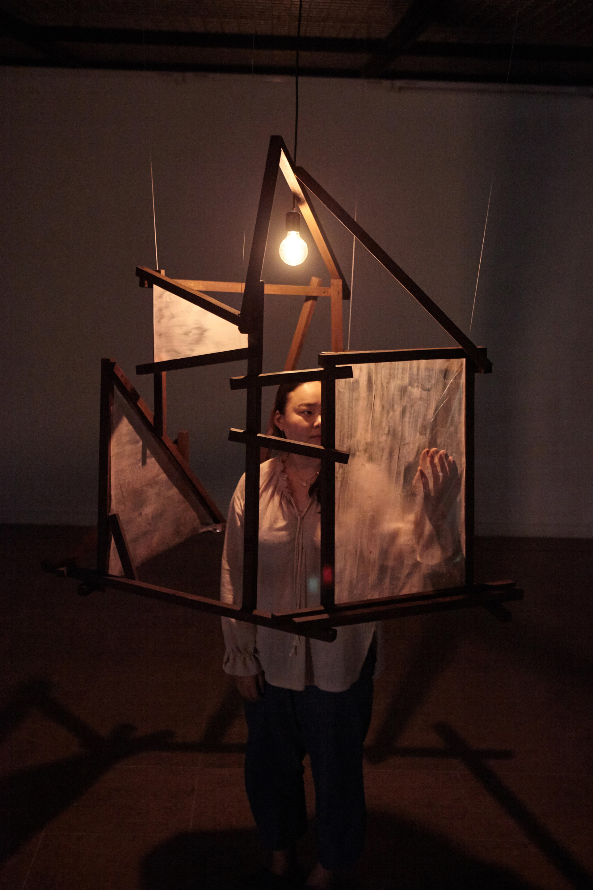 Stand (Emotionally Imbued Reality Space Ⅲ), Wood, Lighting, Mixed media, Installation, 2016