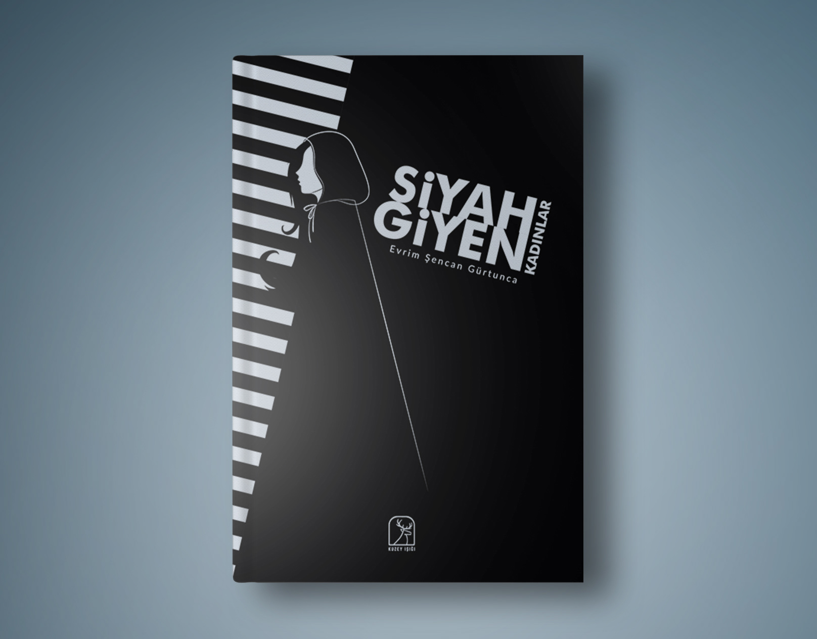 Siyah Giyen Kadınlar