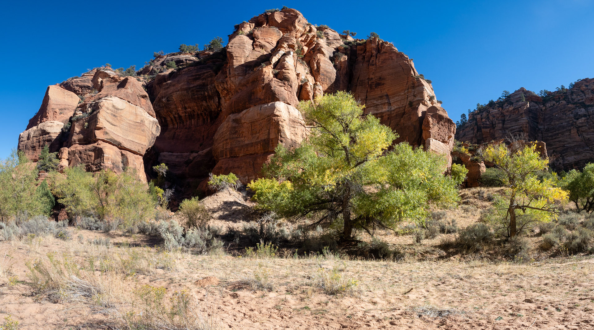 Another rock formation at the head of Hop Valley