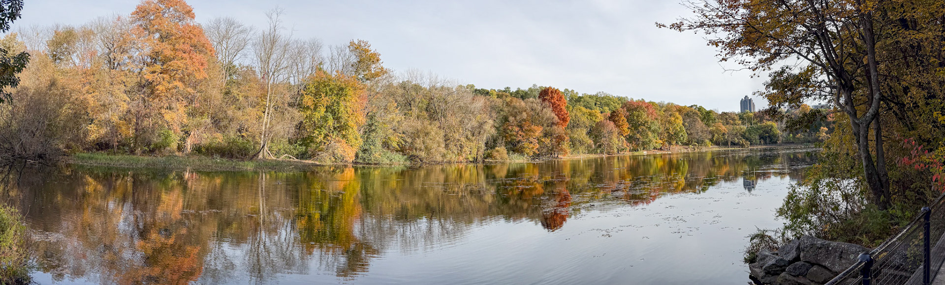 Van Courtland Lake Van Courtland Park in The Bronx