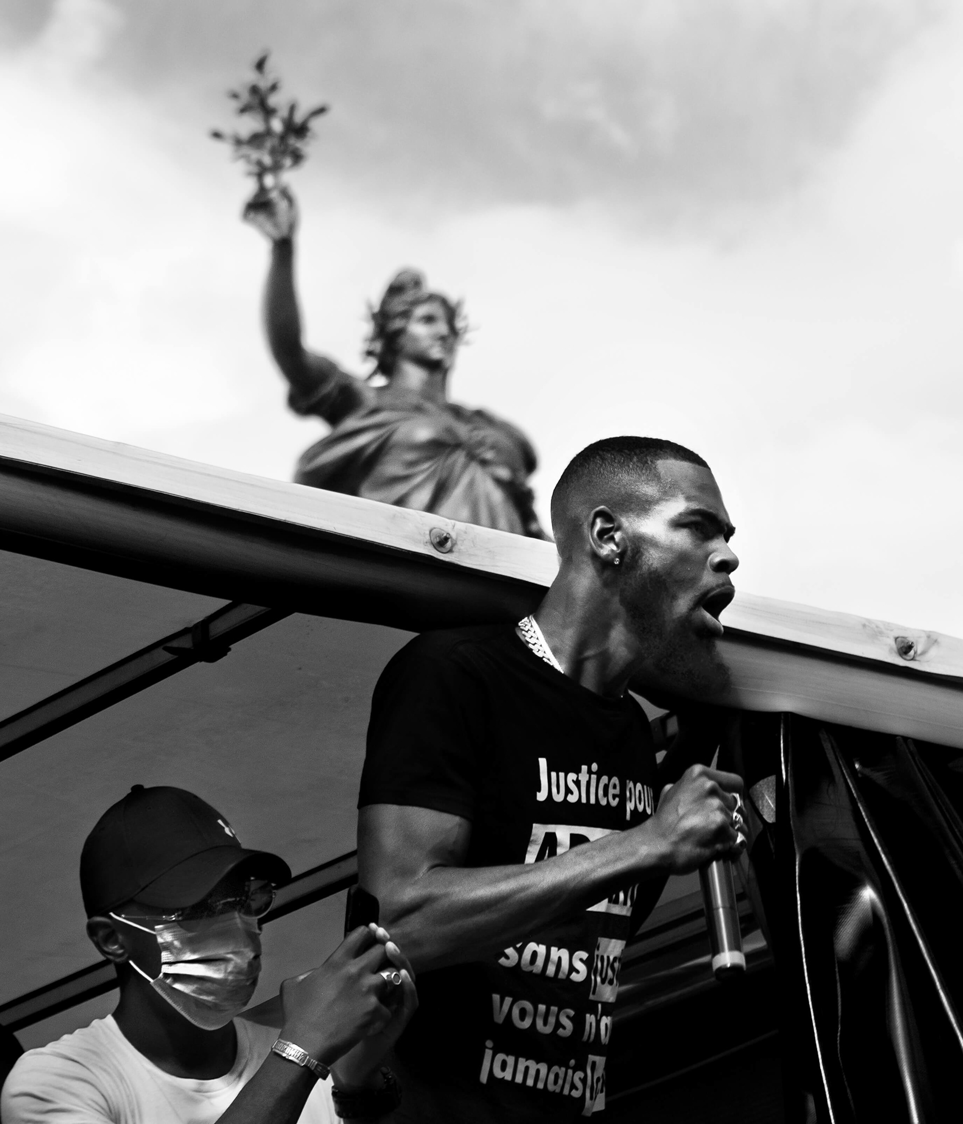 Manifestation pour Adama et toutes les victimes de violences policières, Place de la République, Paris, 14 Juin 2020.