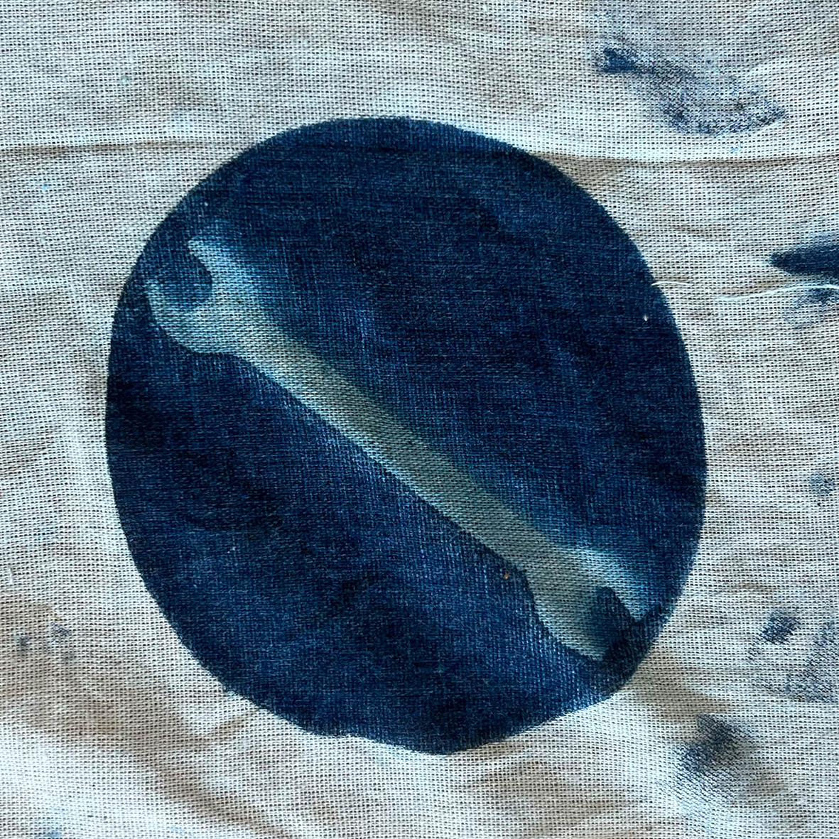 No.8, 2022, cyanotype on fabric, 14 cm