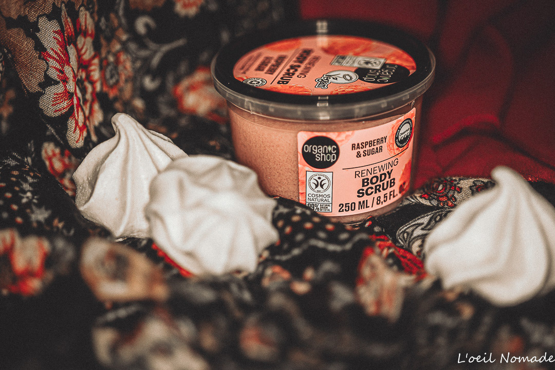 Incarner la matière : entre gourmandise et cosmétique, le packshot devient une expérience sensorielle.