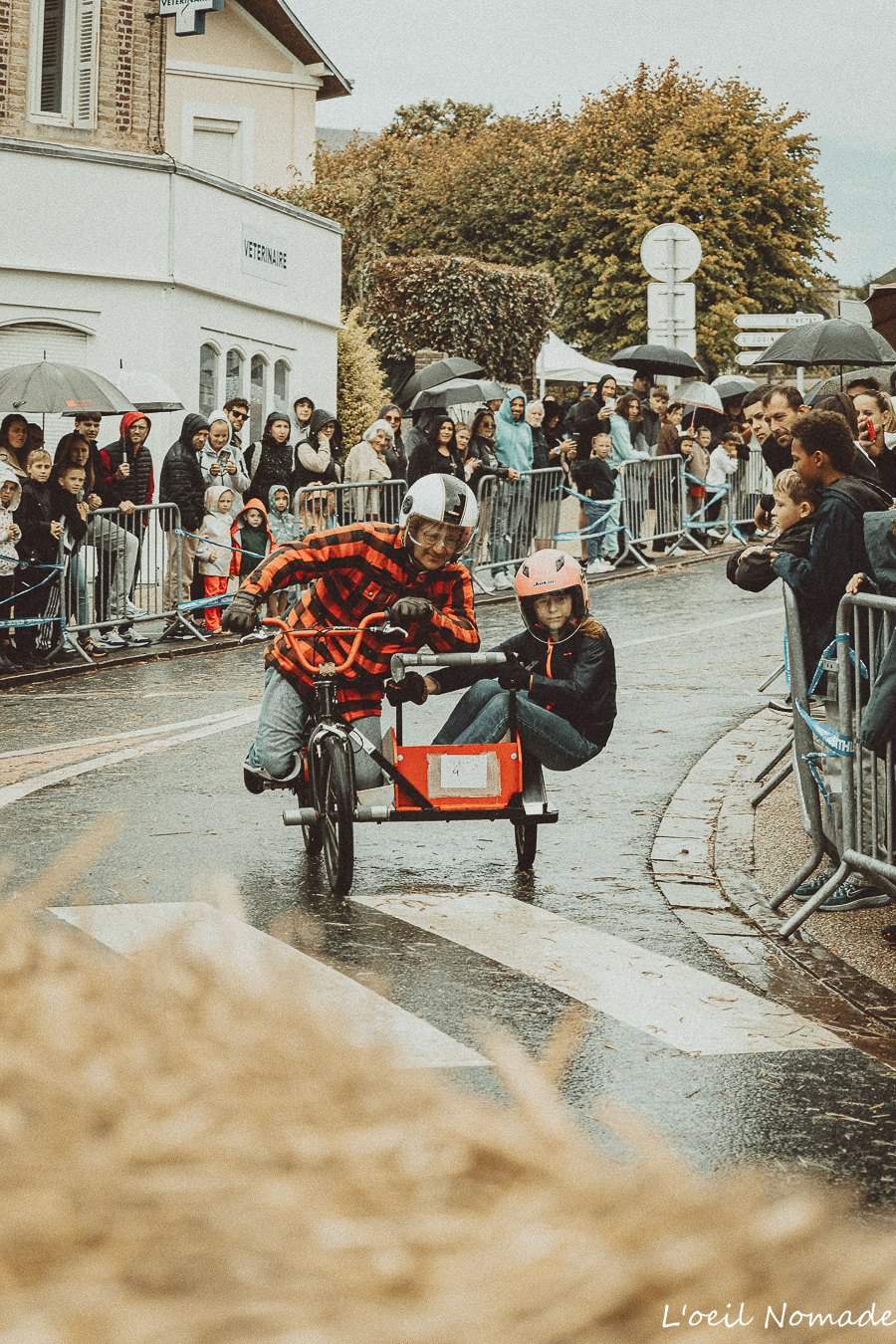 Saisir l'adrénaline : photographie d'action d'une caisse à savon en plein virage, figer la vitesse et l'adresse des pilotes.