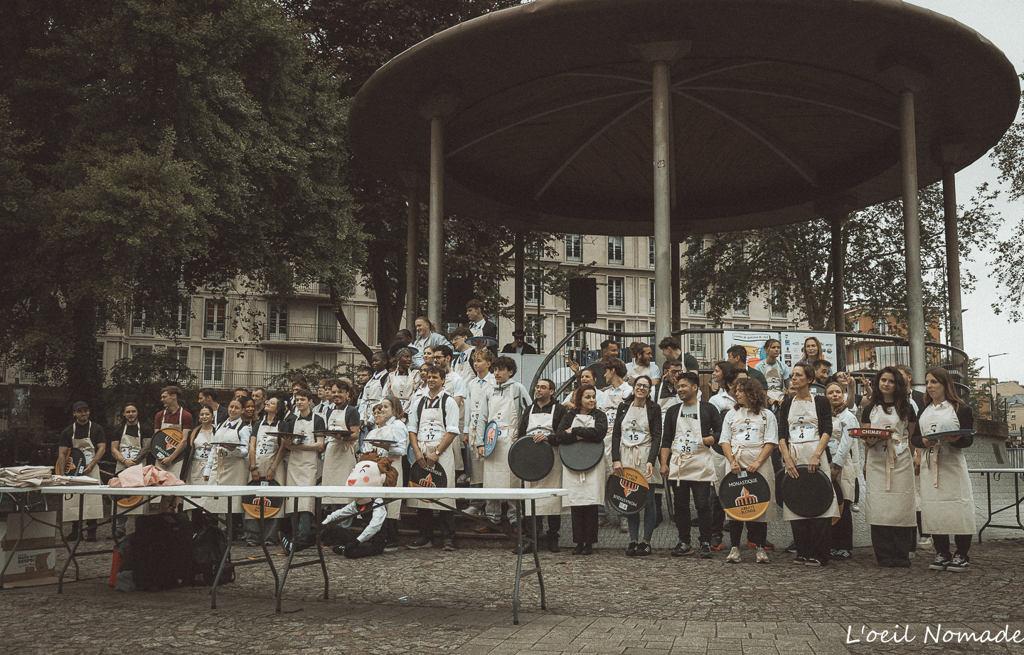 Participants de la course des garçons de café au Havre lors de la 3ème édition