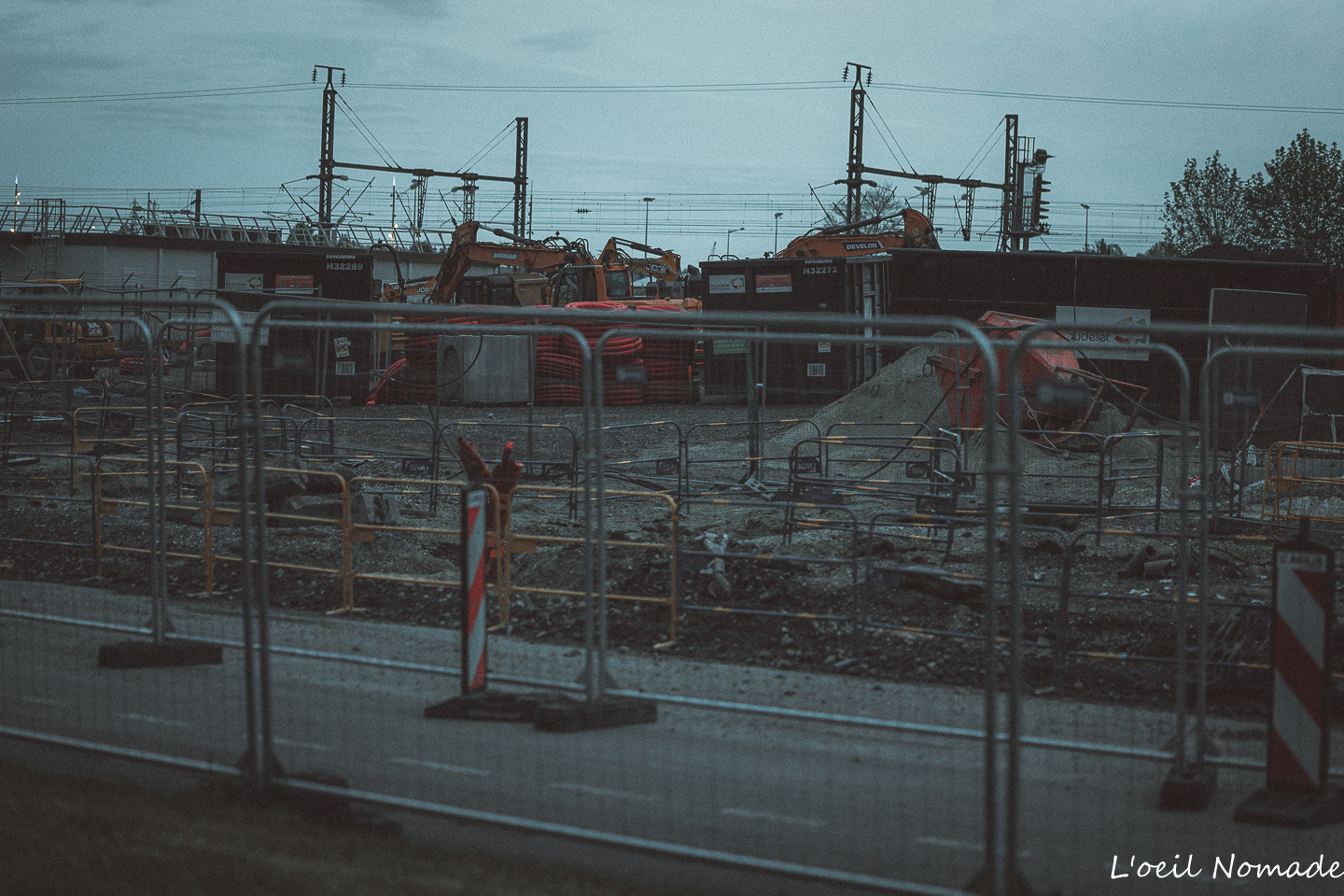 Chantier des travaux du tramway au Havre photographié en reportage documentaire