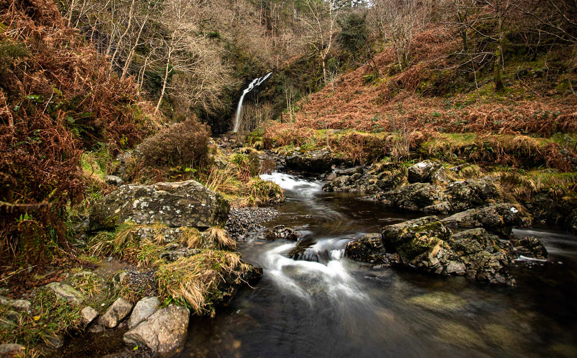 Gray Mares Tail waterfall