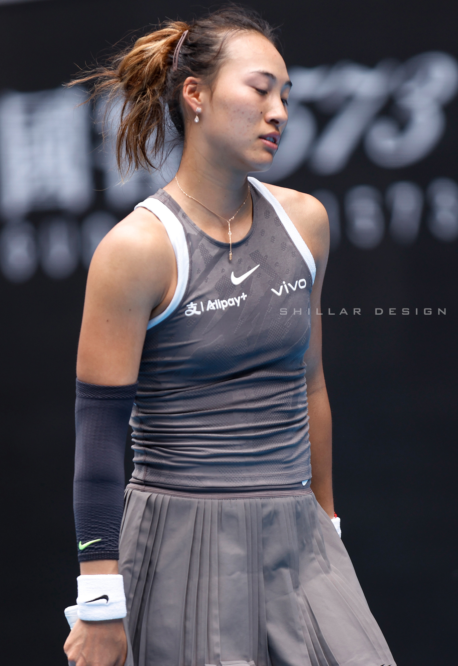 Zheng Qinwen of China, 2nd round, Jan. 15, 2025