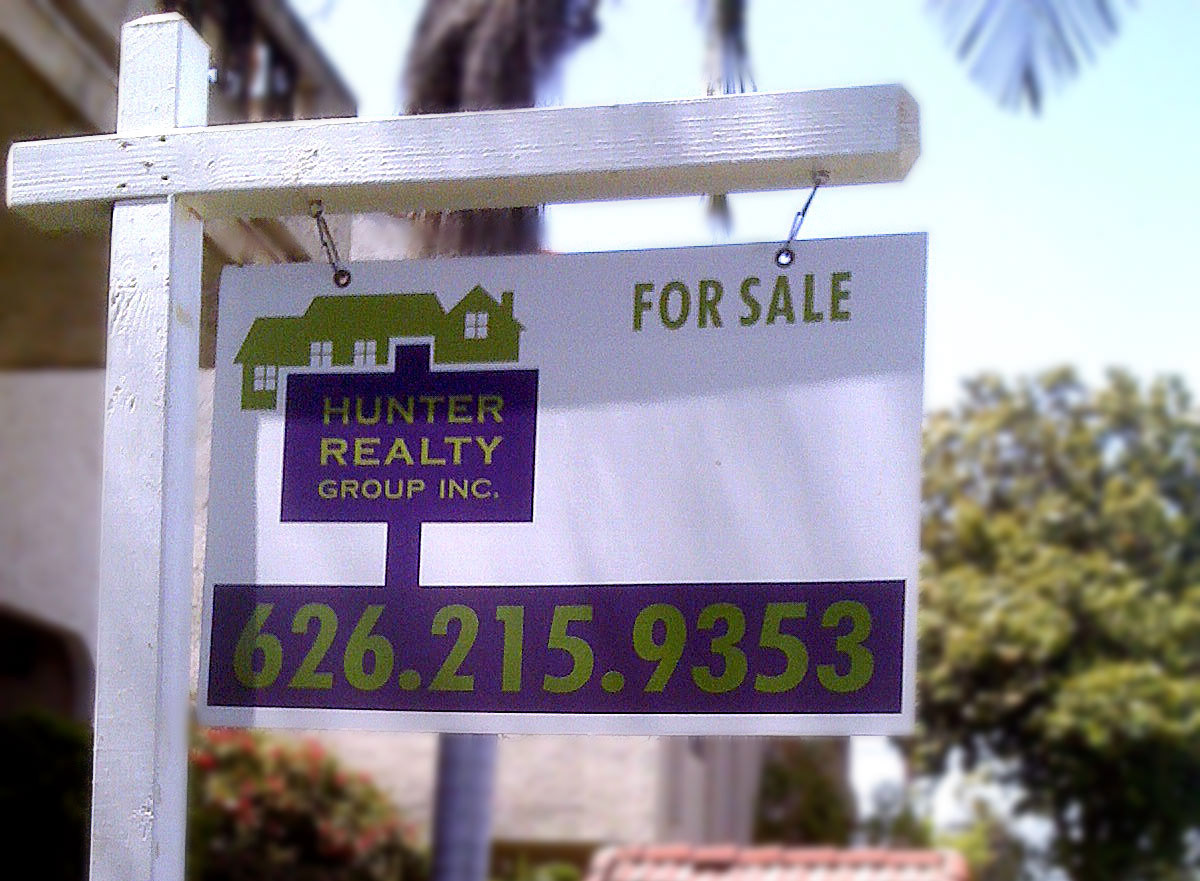Hunter Realty Group Inc. For Sale Sign