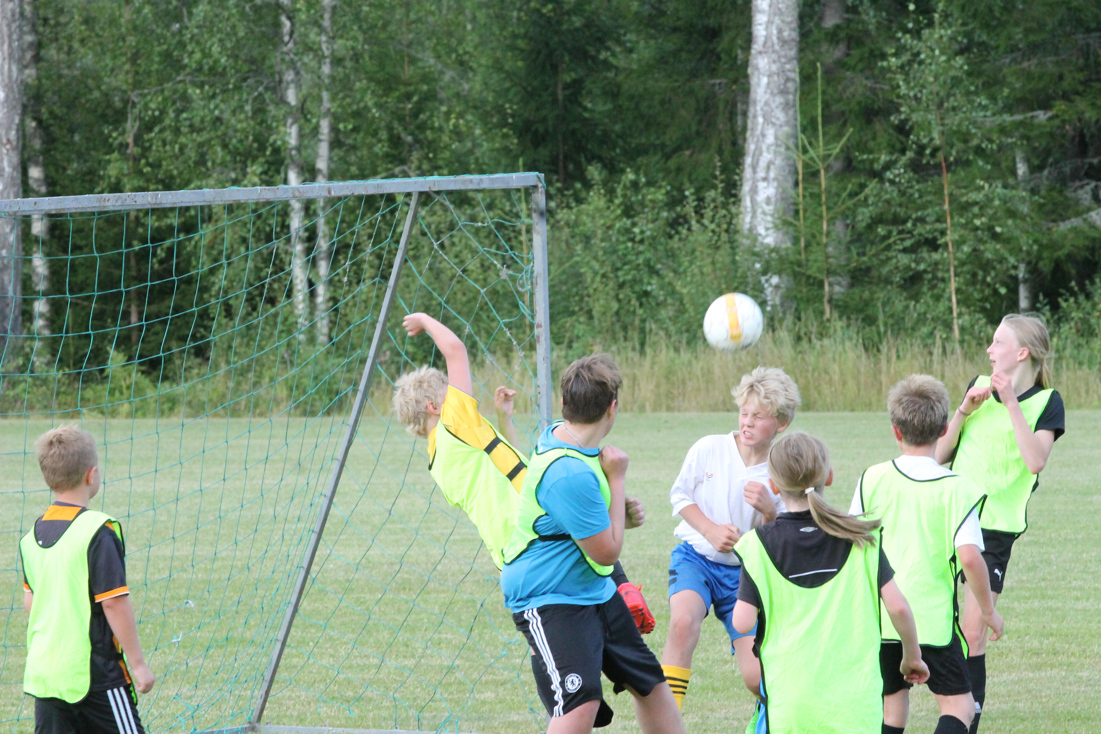 Sommarfotbollen i Gustavsfors 2022. Match mellan Gustavsfors IF och Blomskogs IF