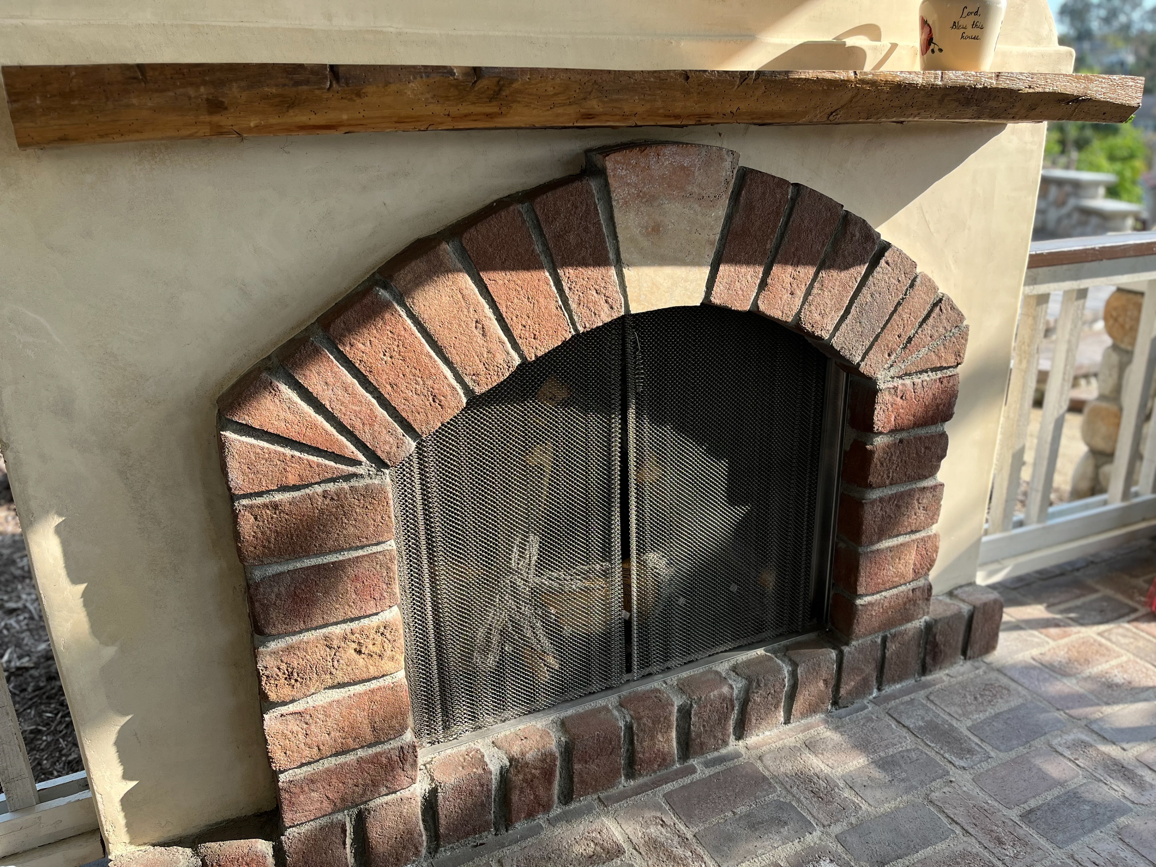FIREPLACE DETAILS