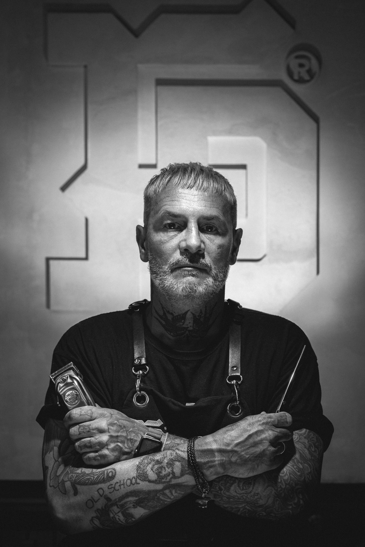 Mikey, barber