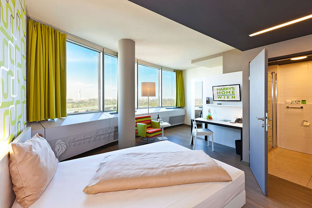 HARRYS HOME MILLENNIUM TOWER VIENNA