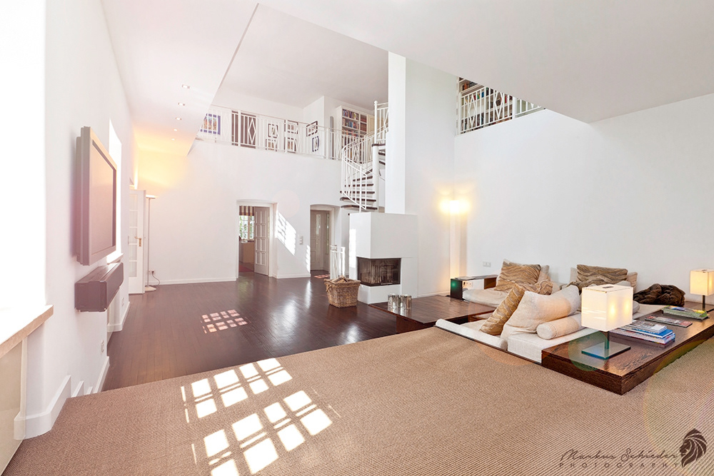 INTERIOR / APARTMENT