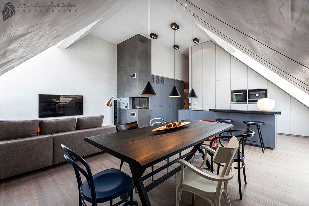 INTERIOR / APARTMENT