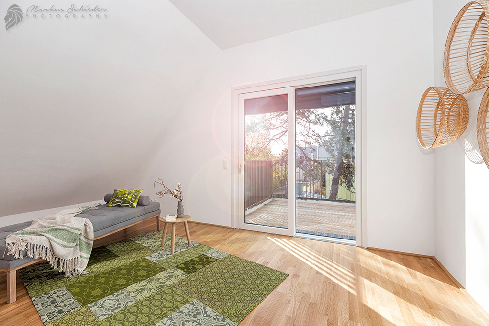 INTERIOR / APARTMENT