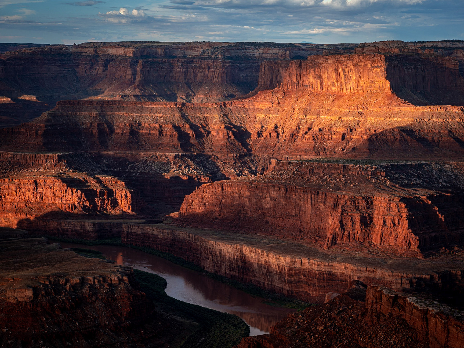 Sunrise at Dead Horse Point State Park, Utah.