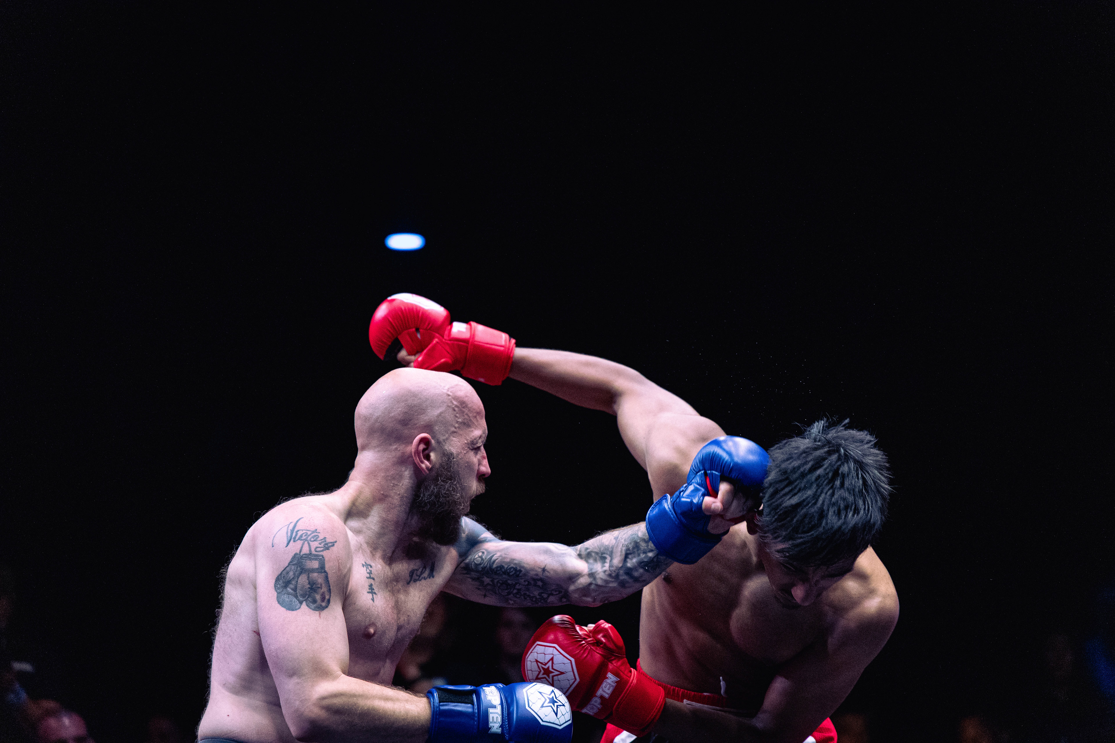 TOTAL KOMBAT O2 ARENA LONDON